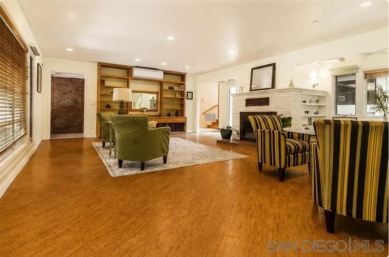 https://cdn.realtyfeed.com/cdn/127/260020449/515e497710c2c17dd23367fc49ab450f.webp