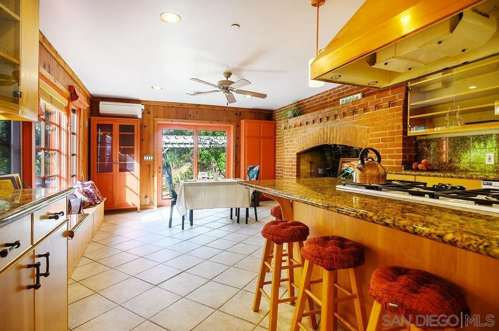 https://cdn.realtyfeed.com/cdn/127/260020449/e0b508227d6cbdfc36aaf5d0bd82a8a0.webp