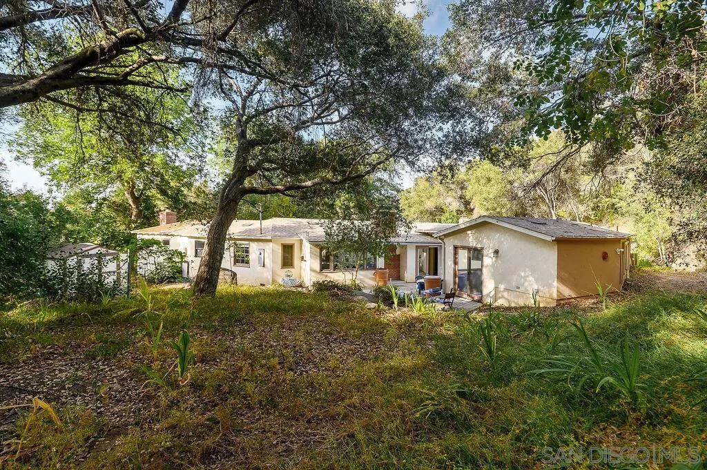 https://cdn.realtyfeed.com/cdn/127/260020449/ef3a7268859cd5281b604493093a726d.webp