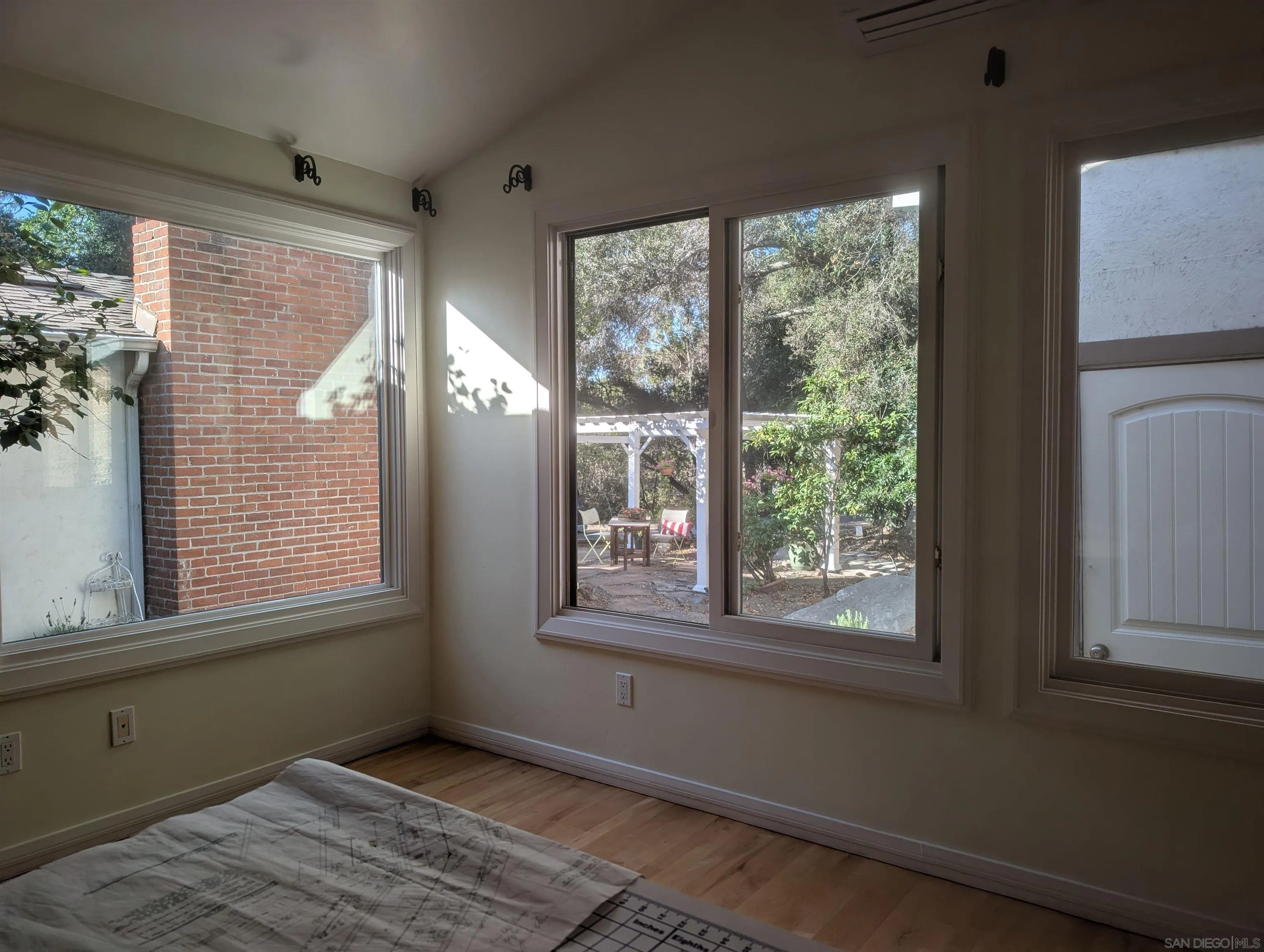 https://cdn.realtyfeed.com/cdn/127/260020449/ef7f9b983aae6fb151e124172d2589bb.webp