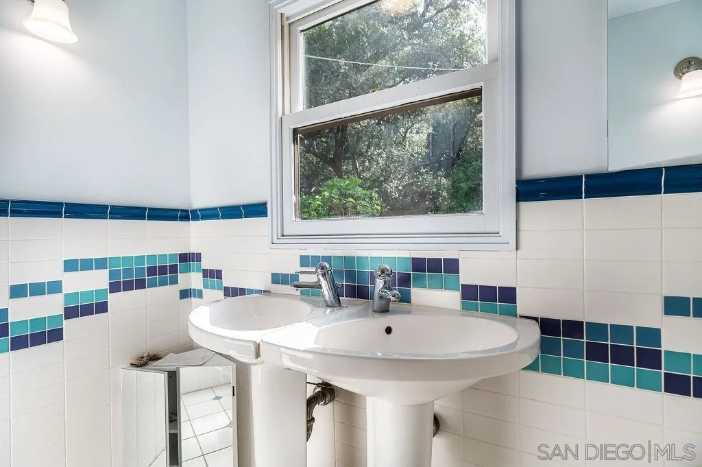 https://cdn.realtyfeed.com/cdn/127/260020449/f13ace3bd2afda99ef69ef981f8353ea.webp