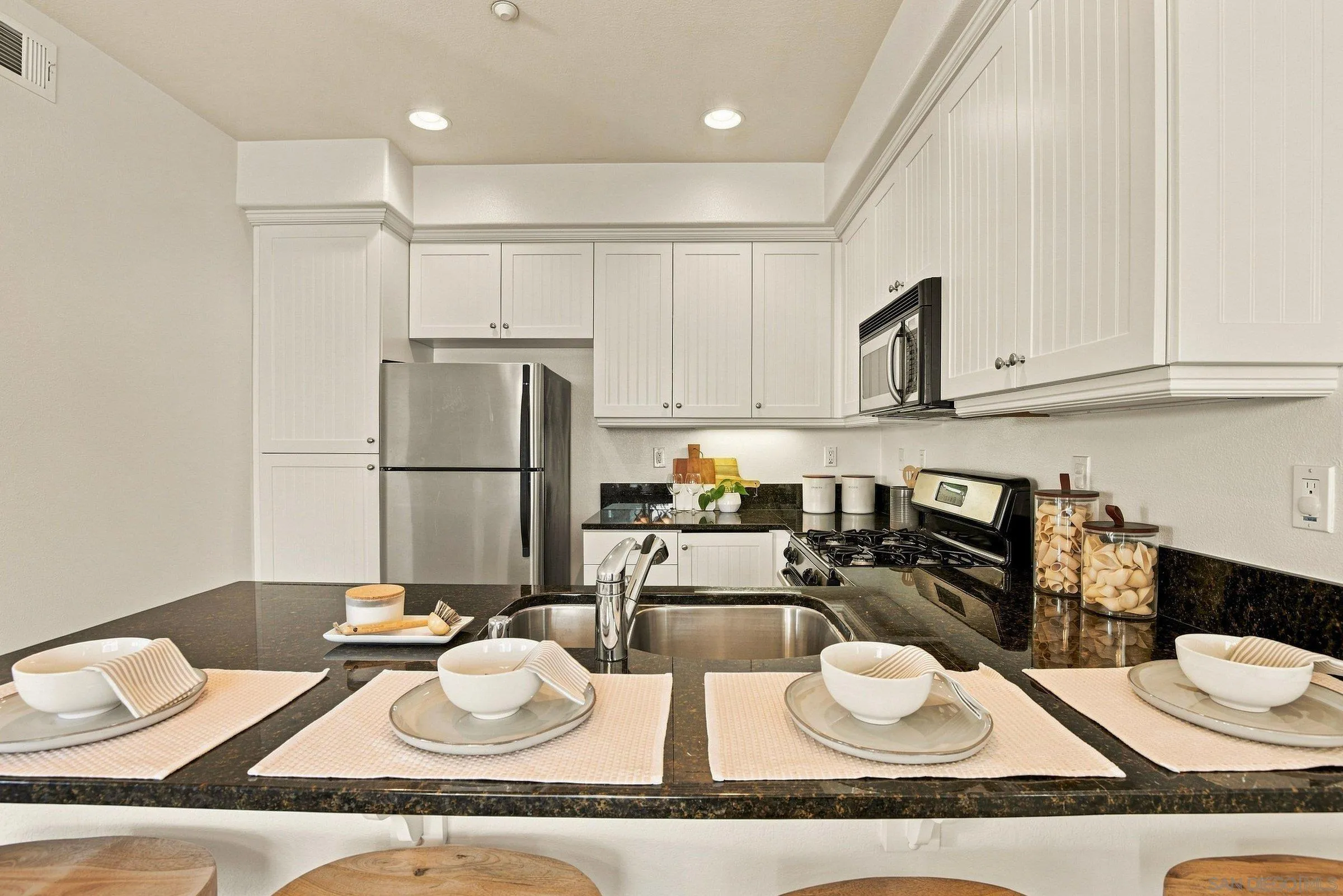 Photo #14: 260020450 Listing: Photo #14