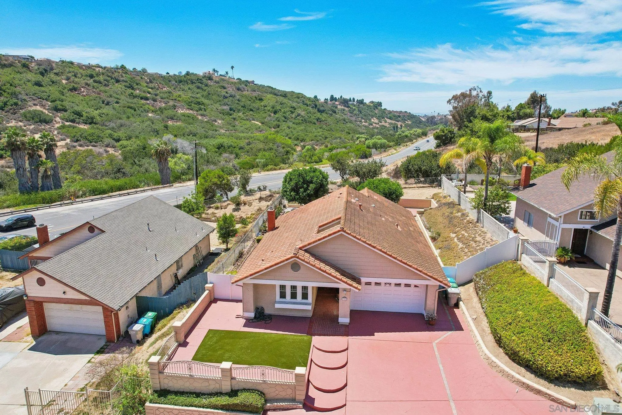 https://cdn.realtyfeed.com/cdn/127/260020452/b157c1dbeaa57b407106349cc4f8a79c.webp