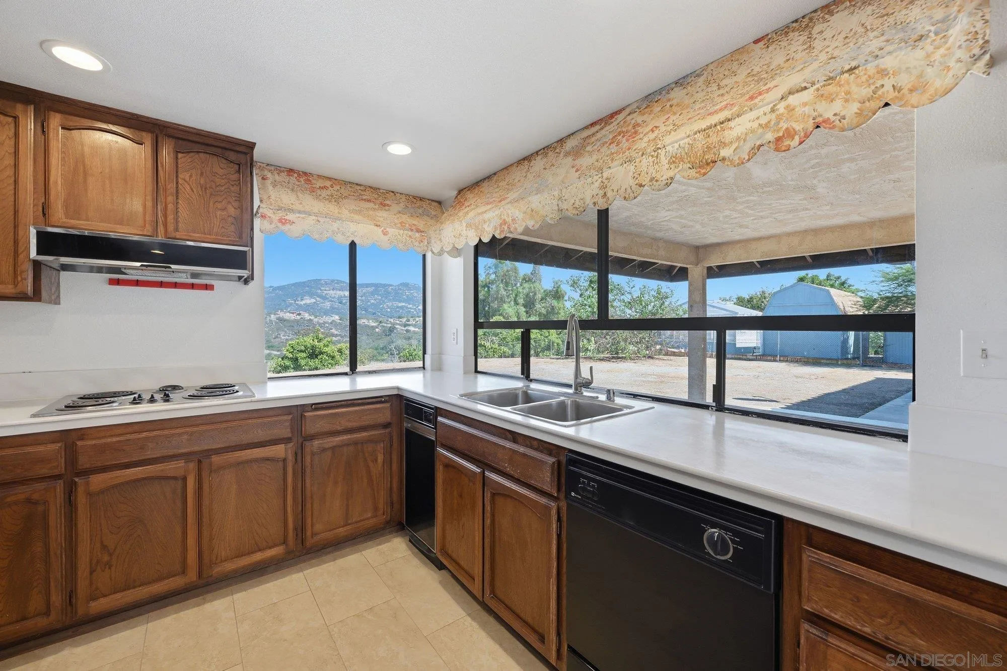 https://cdn.realtyfeed.com/cdn/127/260020455/08662729ca0ddb8230463443a5847f4a.webp