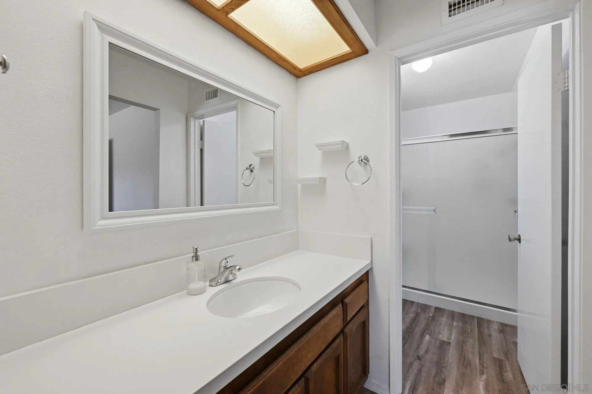 https://cdn.realtyfeed.com/cdn/127/260020455/58f21b492d720cb2518ad3ff79df2424.webp