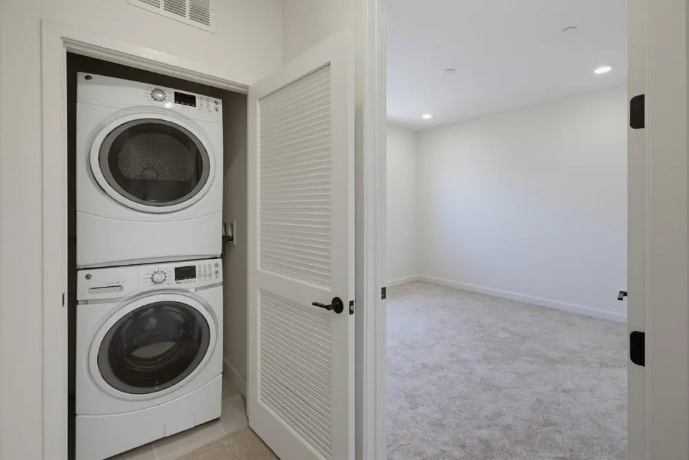 Photo #28: 260020459 Listing: Photo #28