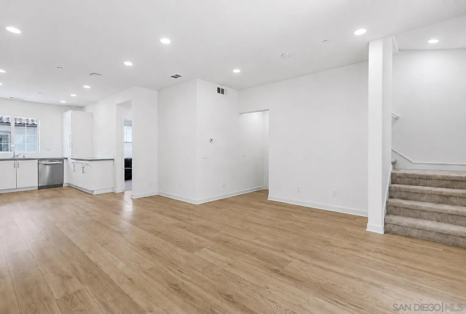 4366 Pacifica Way Unit 3, Oceanside, CA 92056 - Photo 5 of 48, Oceanside, CA