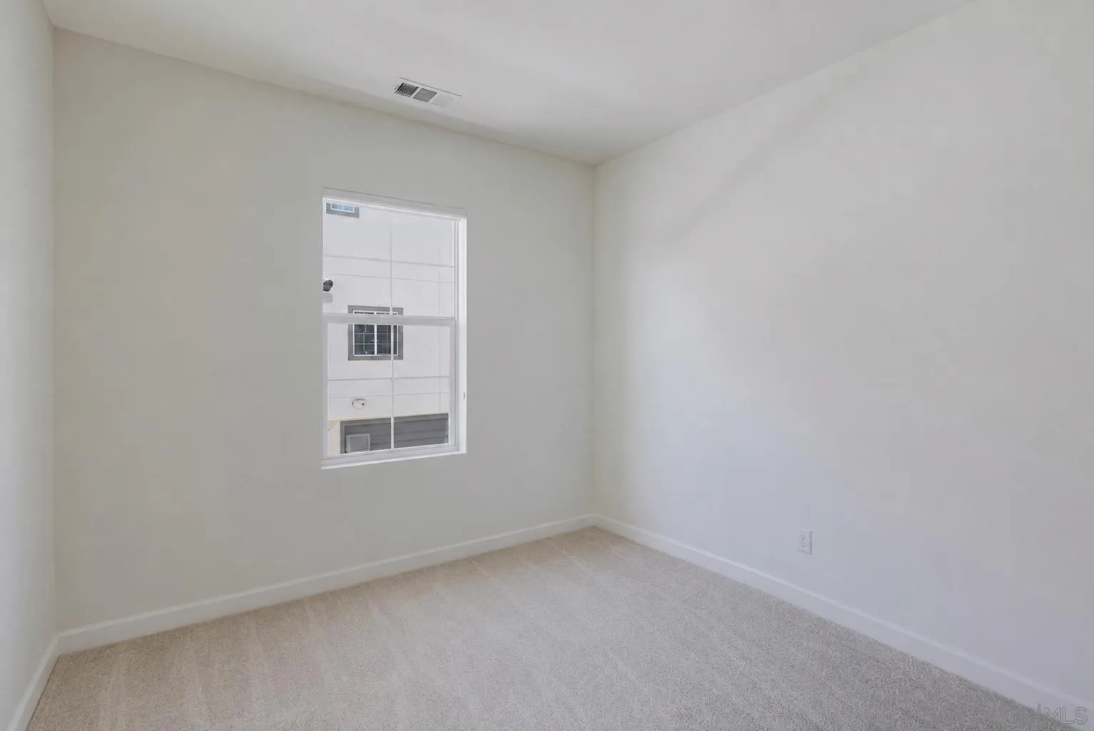 Photo #13: 260020459 Listing: Photo #13