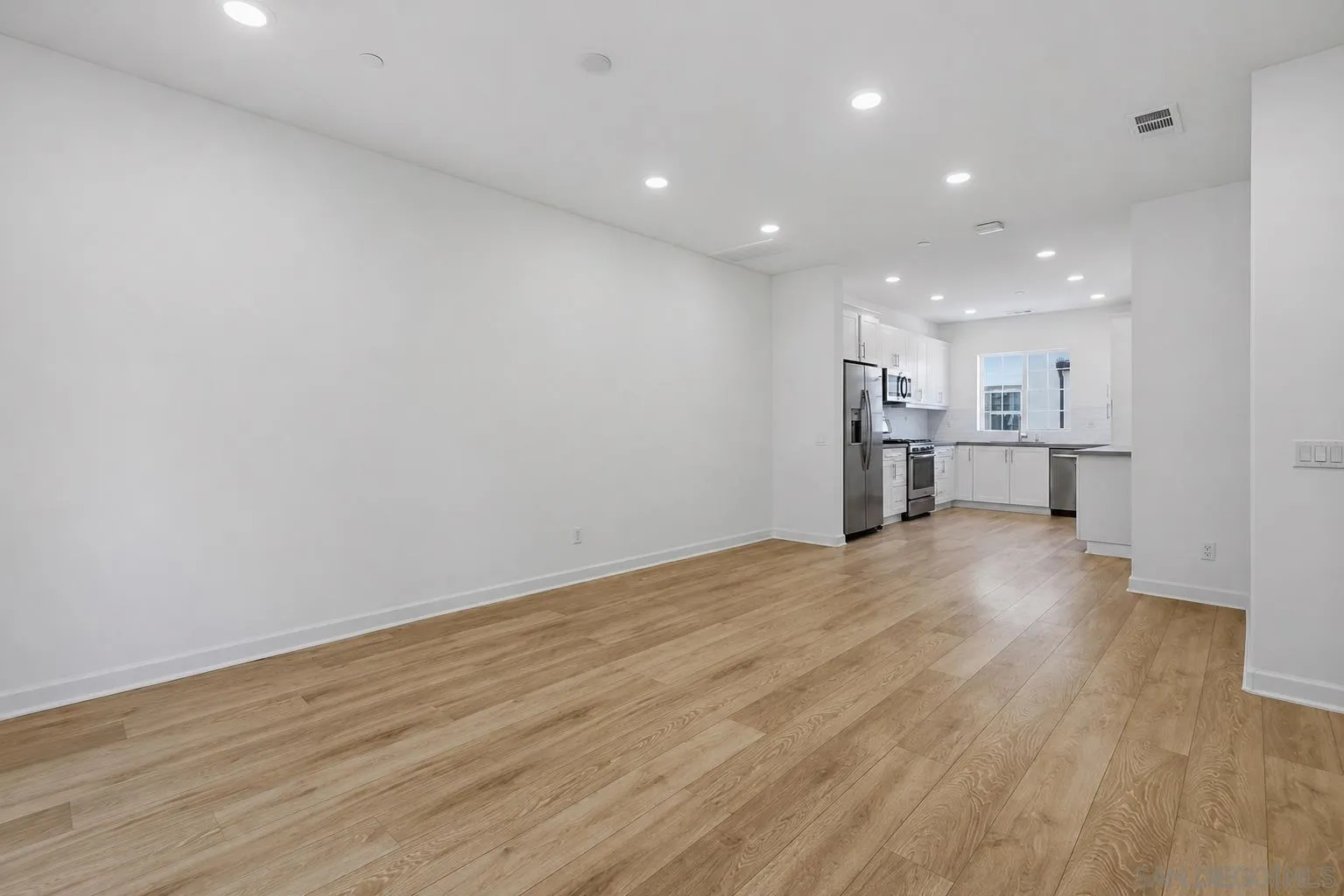 4366 Pacifica Way Unit 3, Oceanside, CA 92056 - Photo 3 of 48, Oceanside, CA