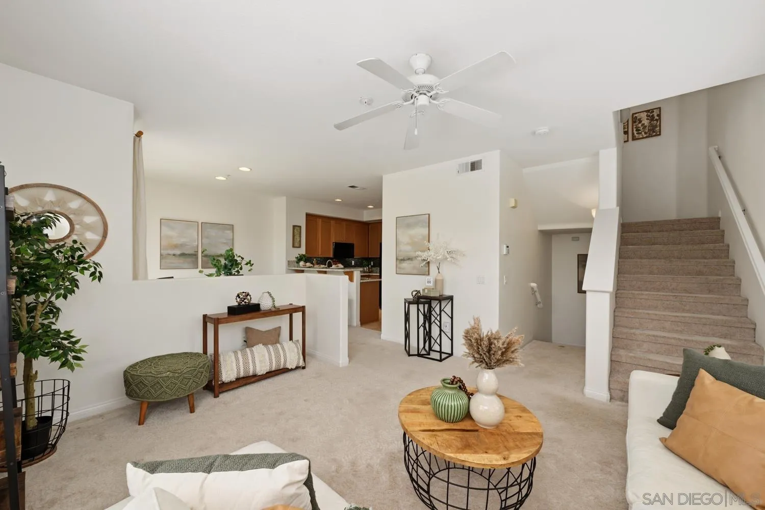 Photo #8: 260020460 Listing: Photo #8