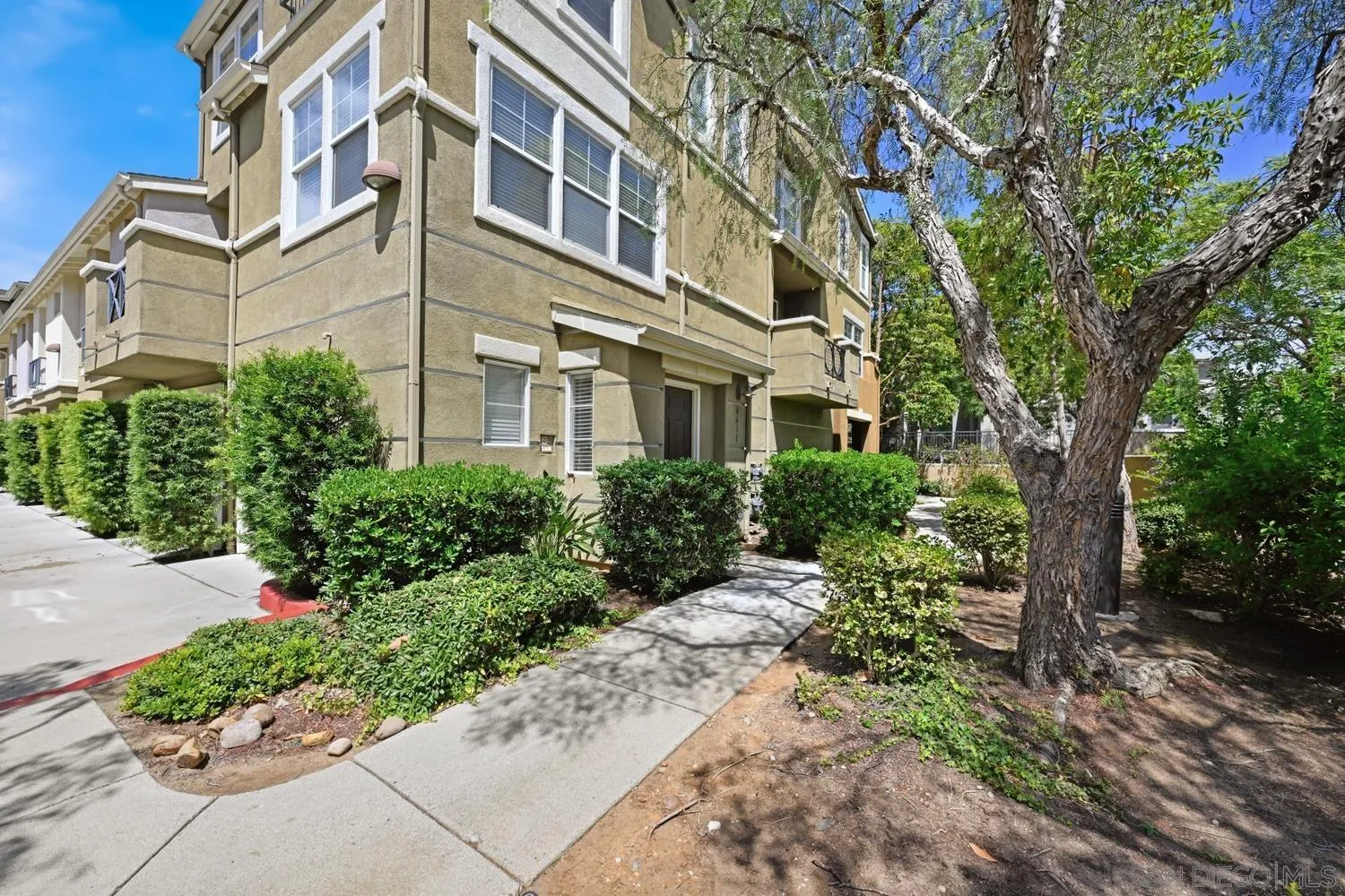 4611 Central Plaza, San Diego, CA 92123 - Photo 5 of 29, San Diego, CA