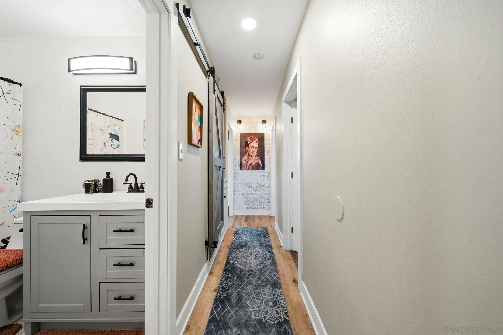 https://cdn.realtyfeed.com/cdn/127/260020462/ff8303a0ec91e864a7095f4b82bbf437.webp