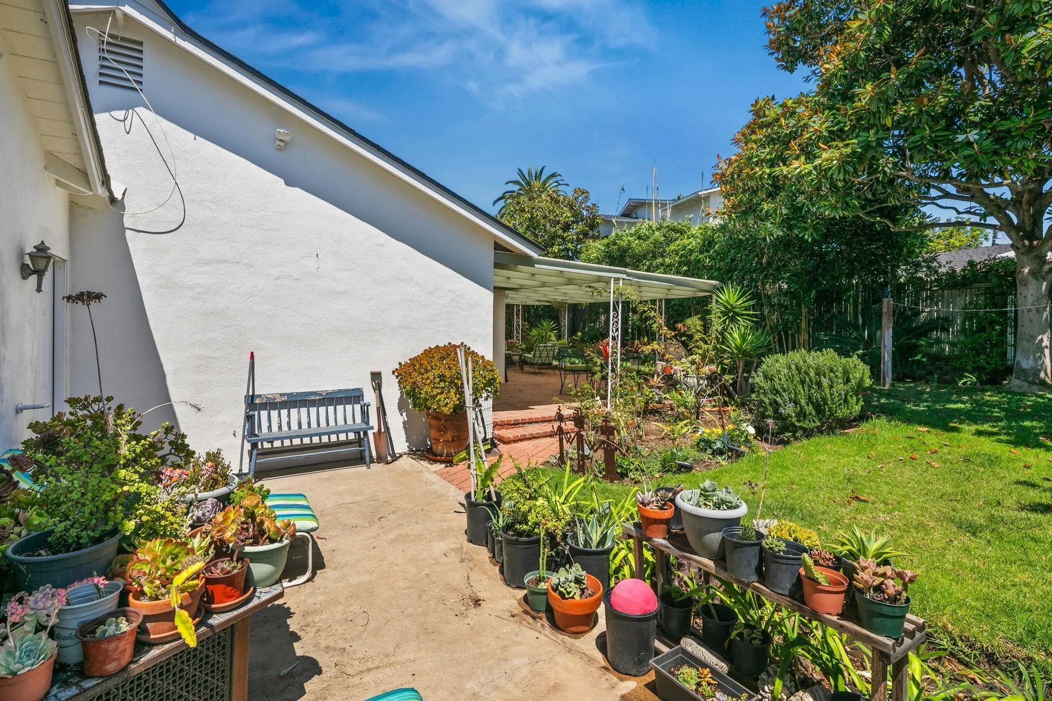 https://cdn.realtyfeed.com/cdn/127/260020463/19395d387cdffbe458494ebf57728aa3.webp