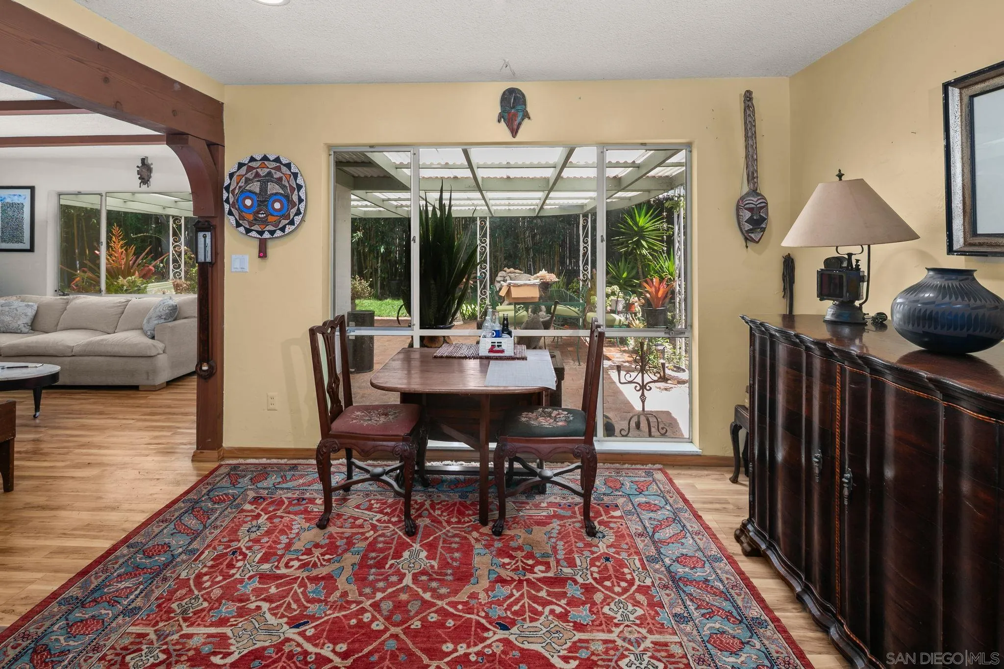 https://cdn.realtyfeed.com/cdn/127/260020463/2b385201110c5007bf34307706ba32be.webp