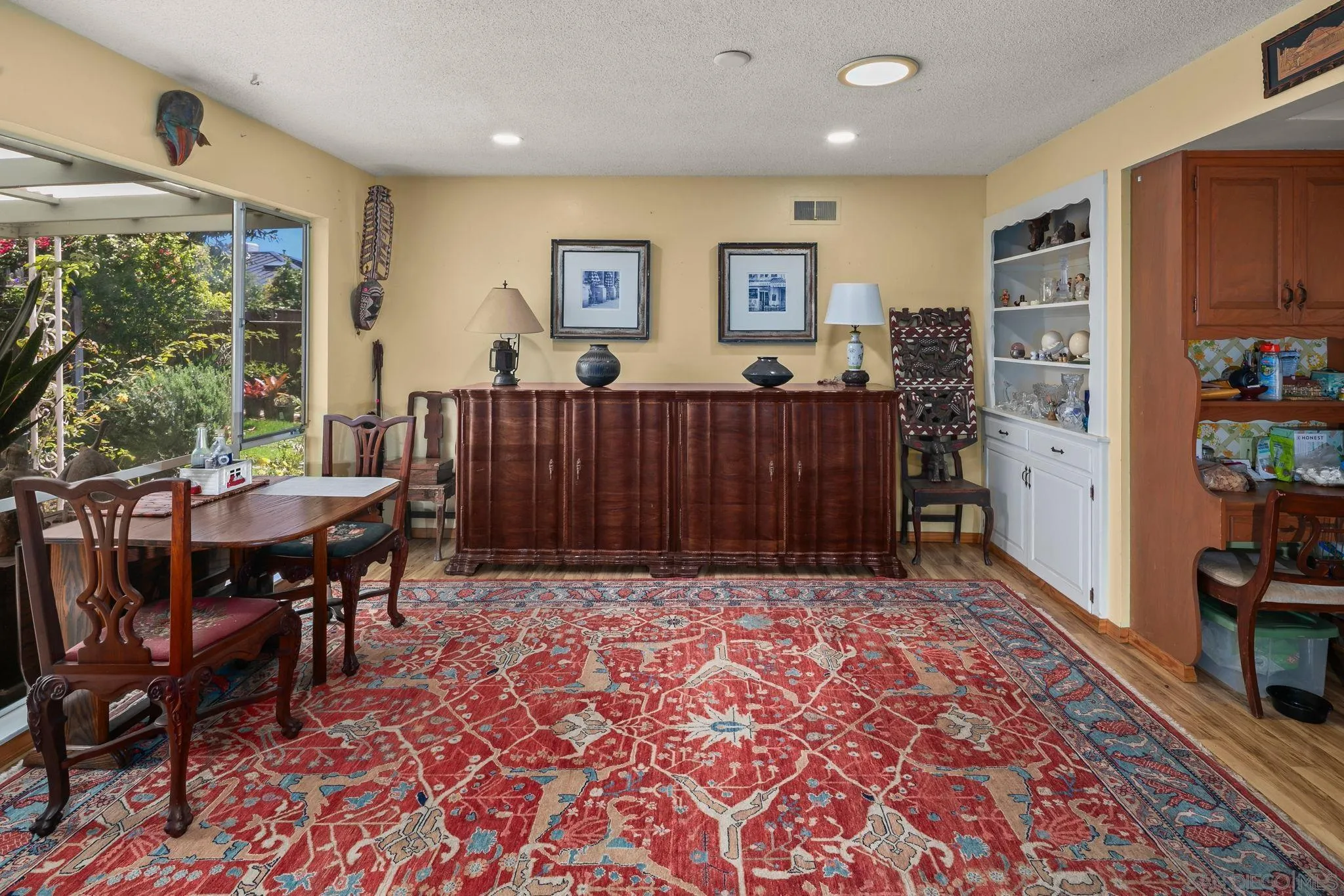 https://cdn.realtyfeed.com/cdn/127/260020463/81c34edabbefd69cb0c50ca93e6395ef.webp
