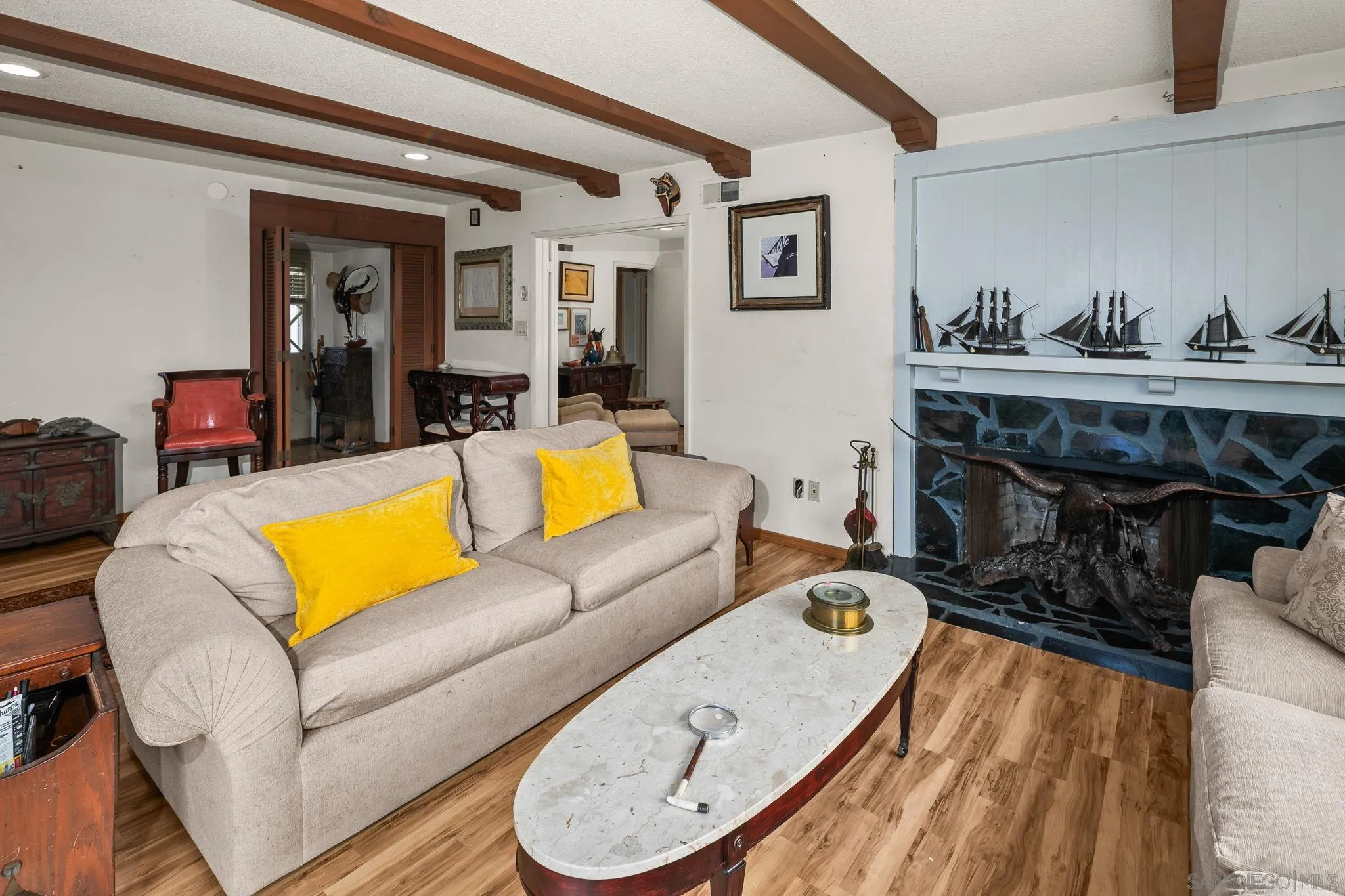 https://cdn.realtyfeed.com/cdn/127/260020463/a70e9010a2cc7e1f6f401d4cb034bfe3.webp
