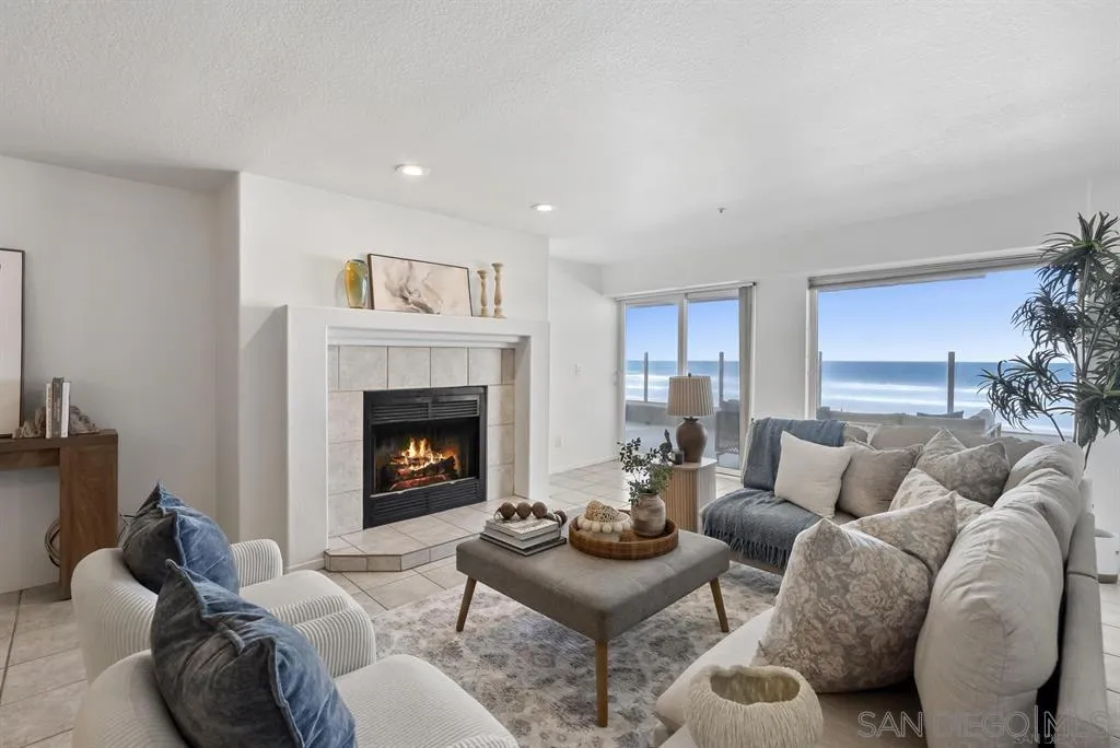 1362 Seacoast Drive Unit B, Imperial Beach, CA 91932 - Main photo, Imperial Beach, CA