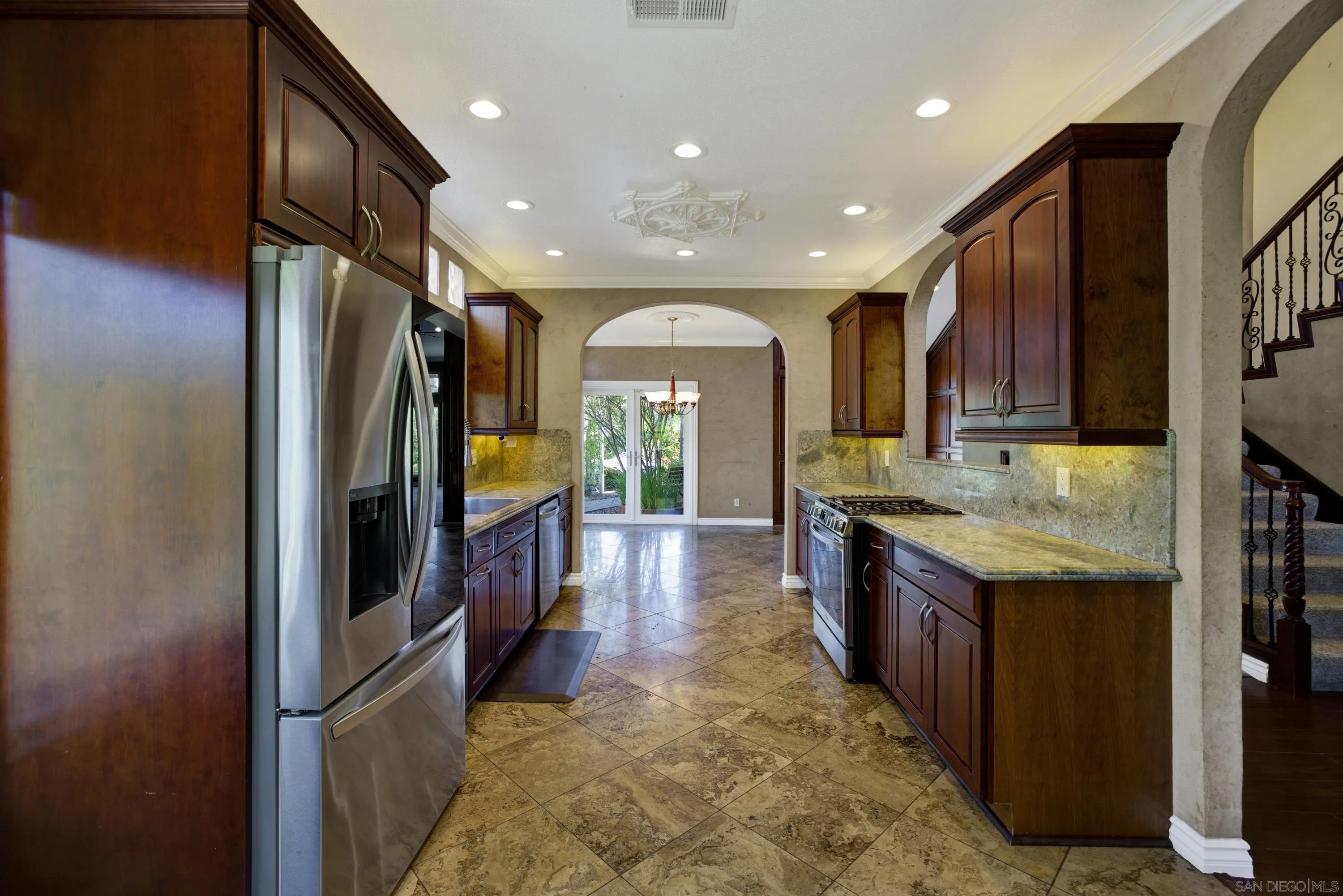 https://cdn.realtyfeed.com/cdn/127/260020466/6d3a6dc4abc816f5fc53fe53d8d12e08.webp