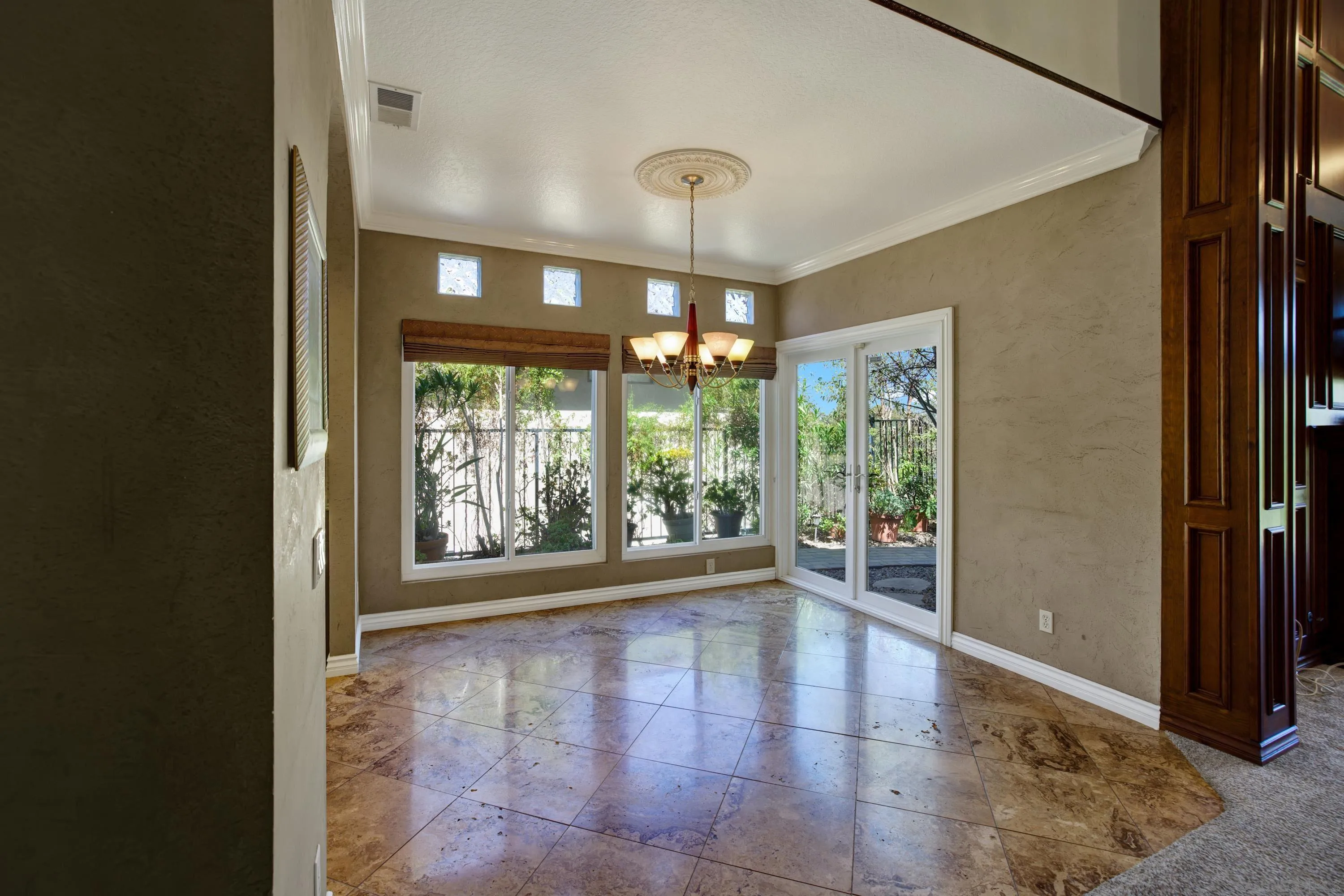 https://cdn.realtyfeed.com/cdn/127/260020466/d6780cfb26f735dc794c66c752643a15.webp