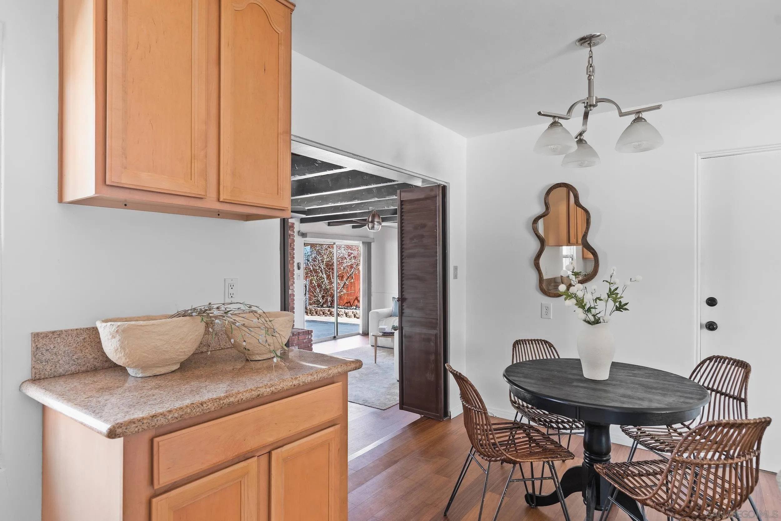 https://cdn.realtyfeed.com/cdn/127/260020468/12e81d6c658036d3e390fbd87b3f22be.webp
