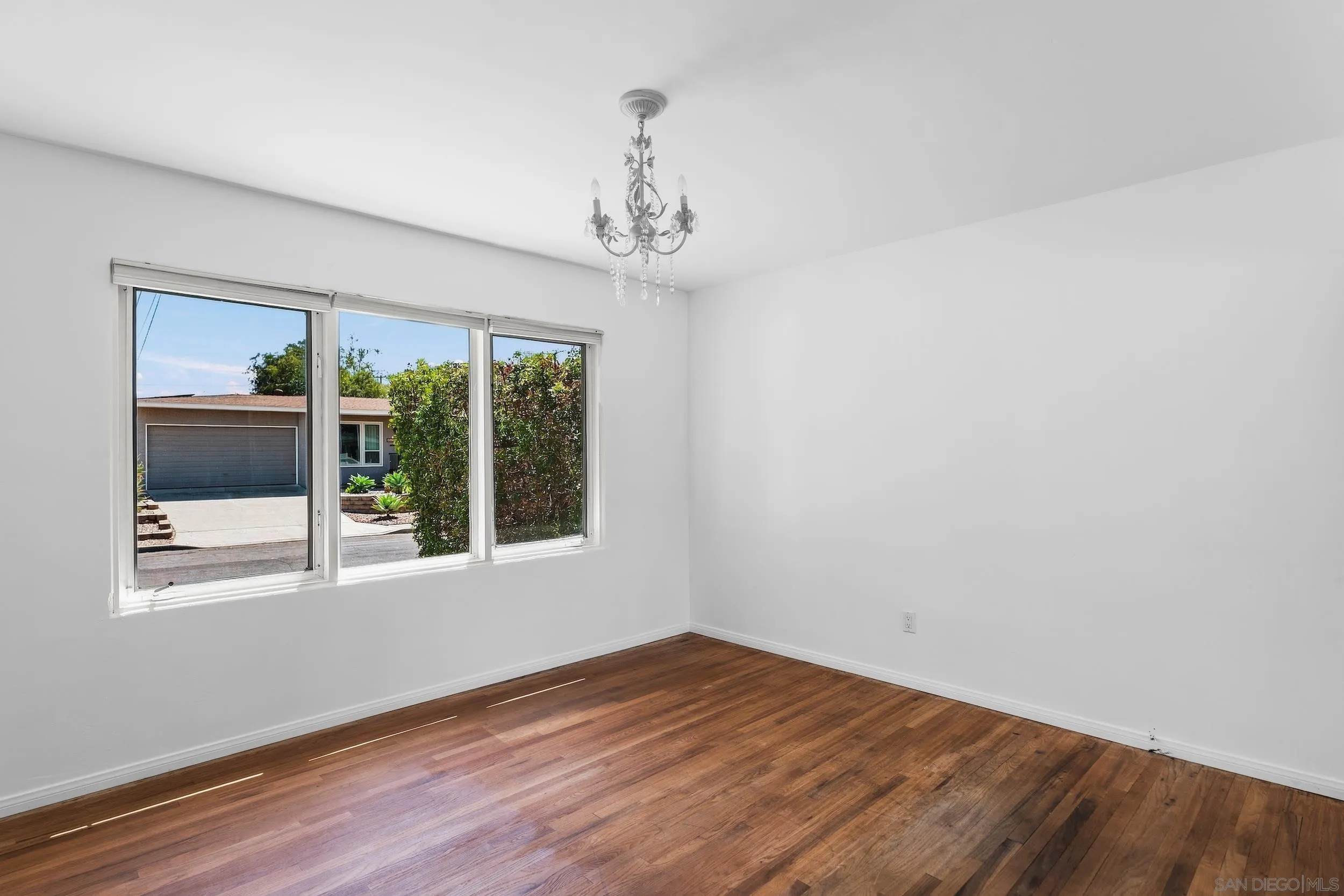 https://cdn.realtyfeed.com/cdn/127/260020468/2b58c52c600003bbd55419574e655ac0.webp