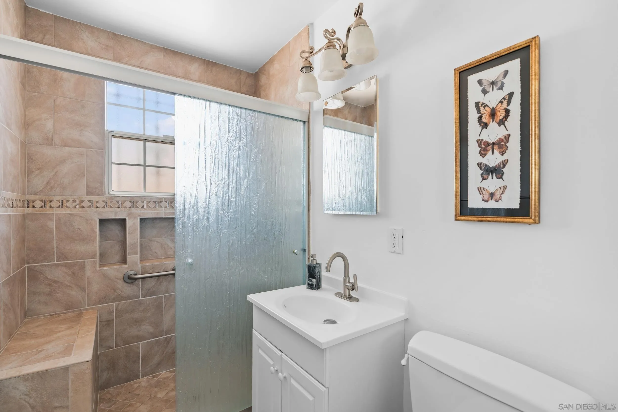 https://cdn.realtyfeed.com/cdn/127/260020468/33462044a6729415394f20c4e2a4bbdf.webp