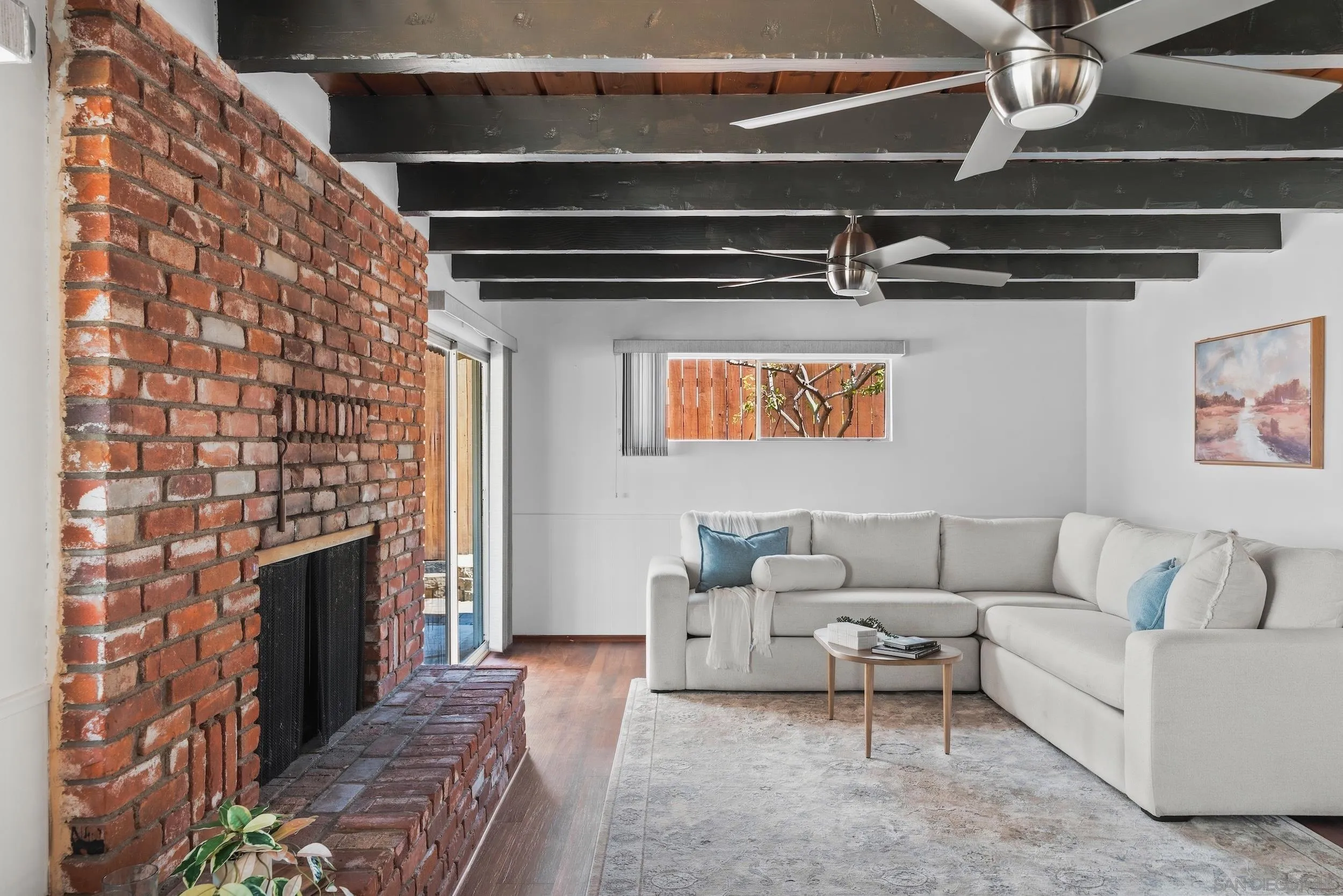 https://cdn.realtyfeed.com/cdn/127/260020468/e4f3f25fc25510defc293c5ef7714547.webp