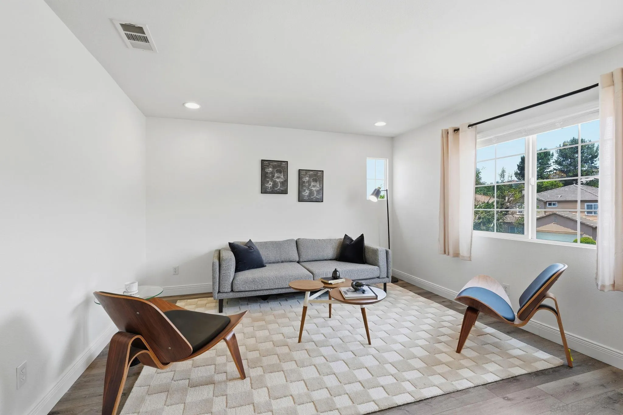 https://cdn.realtyfeed.com/cdn/127/260020469/426e231f2cf58963d5af12e4f1bf70ee.webp