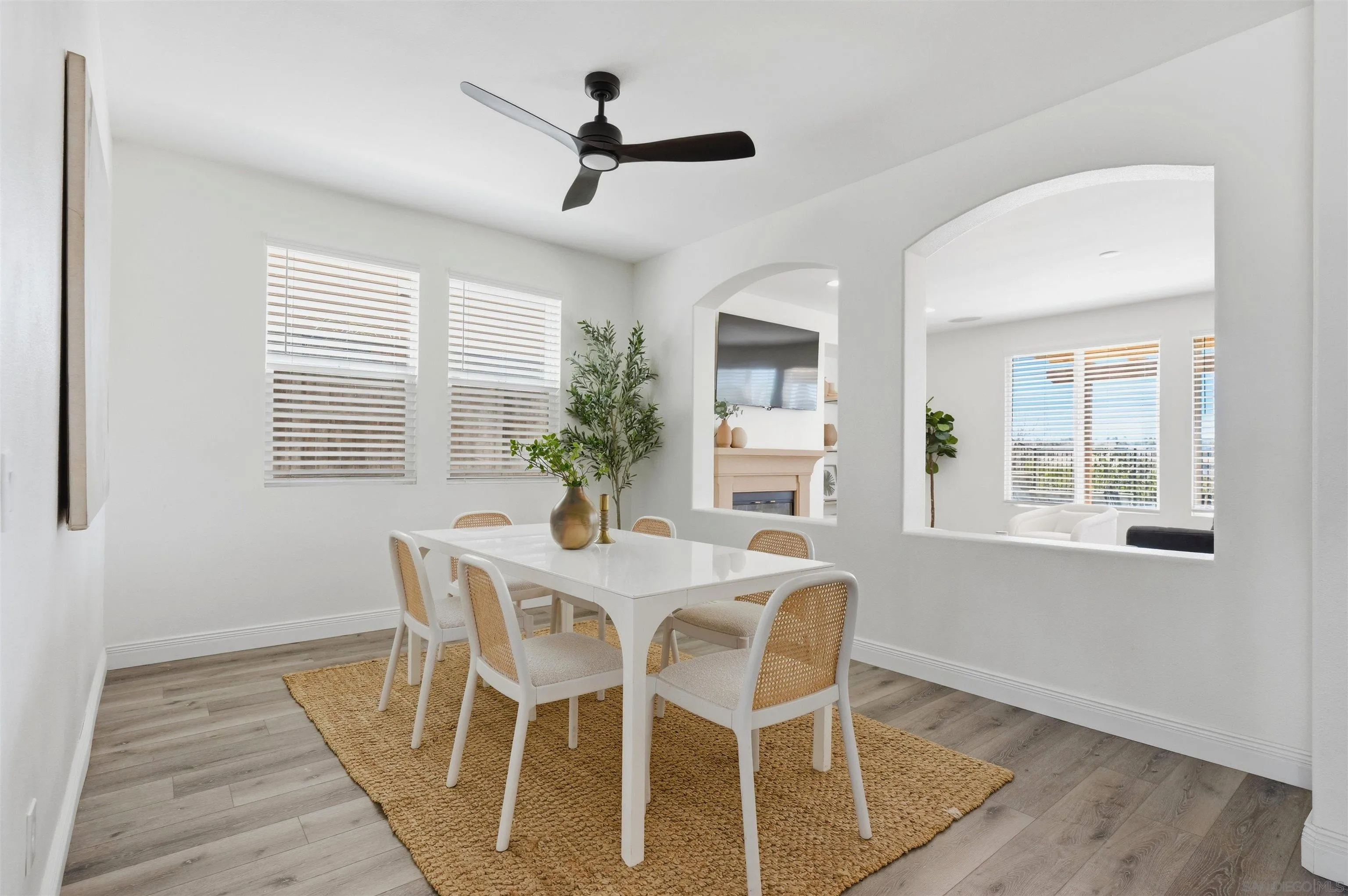 402 Corte Calypso, Chula Vista, CA 91914 - Photo 5 of 42, Chula Vista, CA