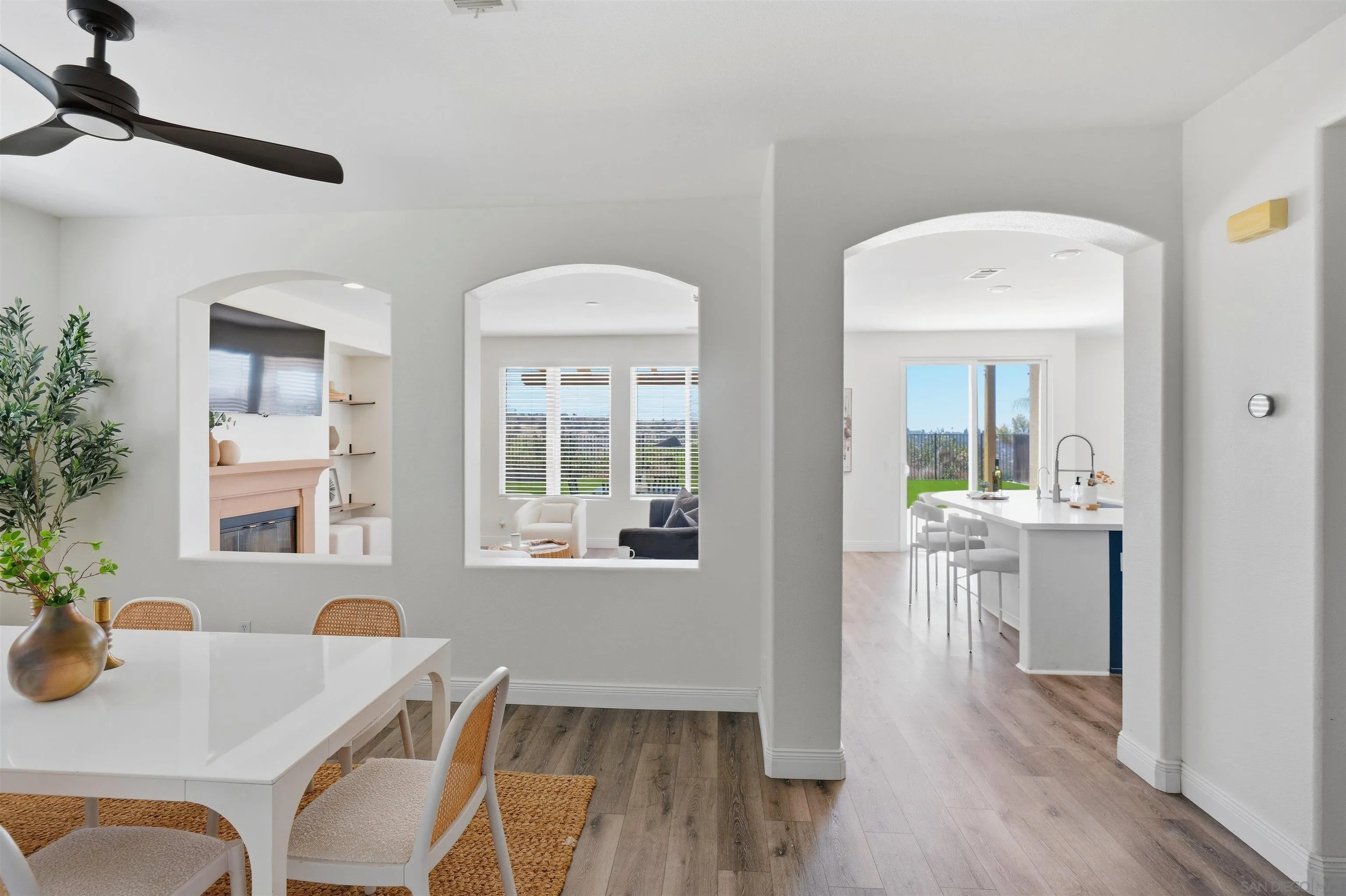 https://cdn.realtyfeed.com/cdn/127/260020469/df363016b872ffccc088782046c8238d.webp