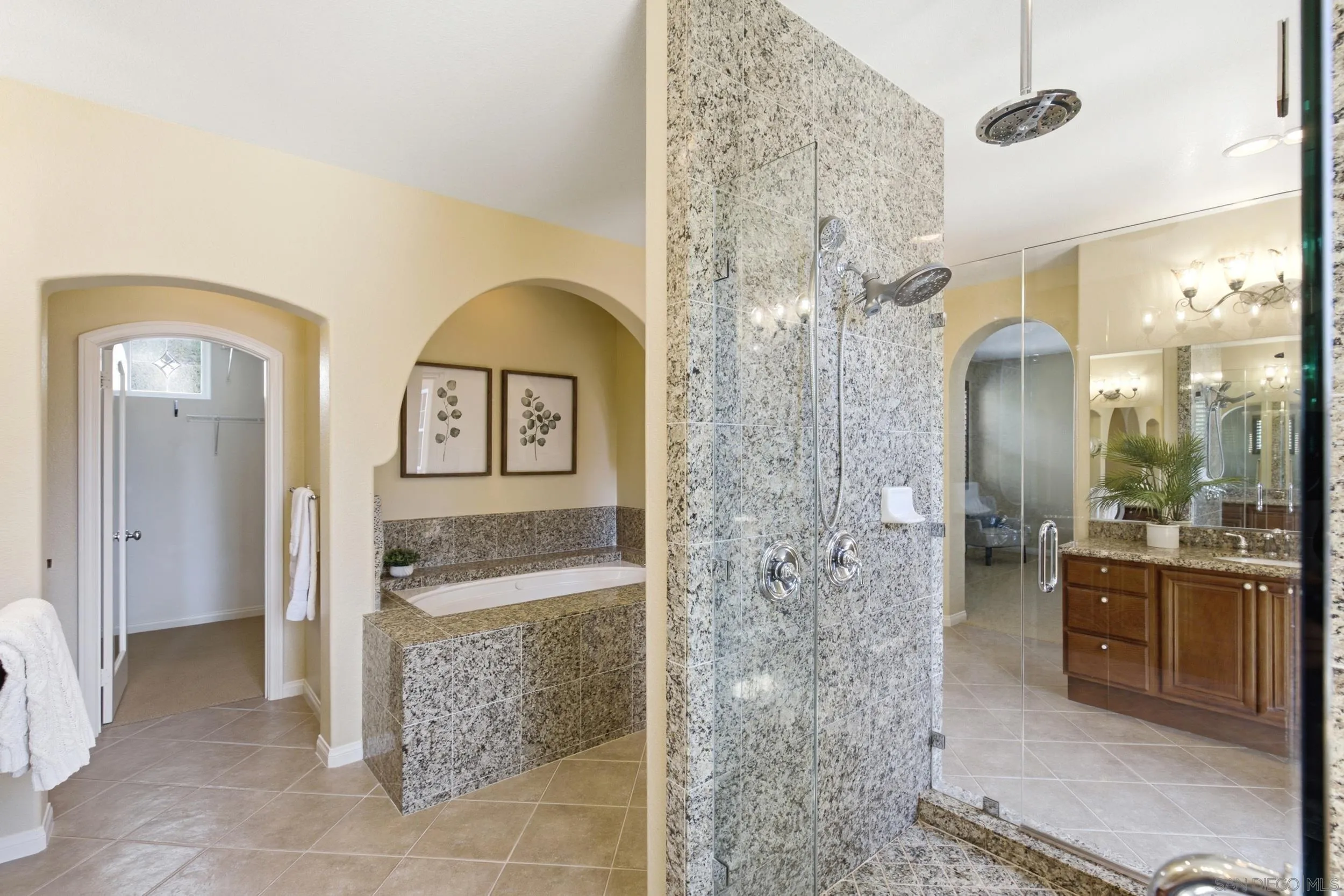 https://cdn.realtyfeed.com/cdn/127/260020474/95be8a493f259ddcca1ecb4588acbd4b.webp