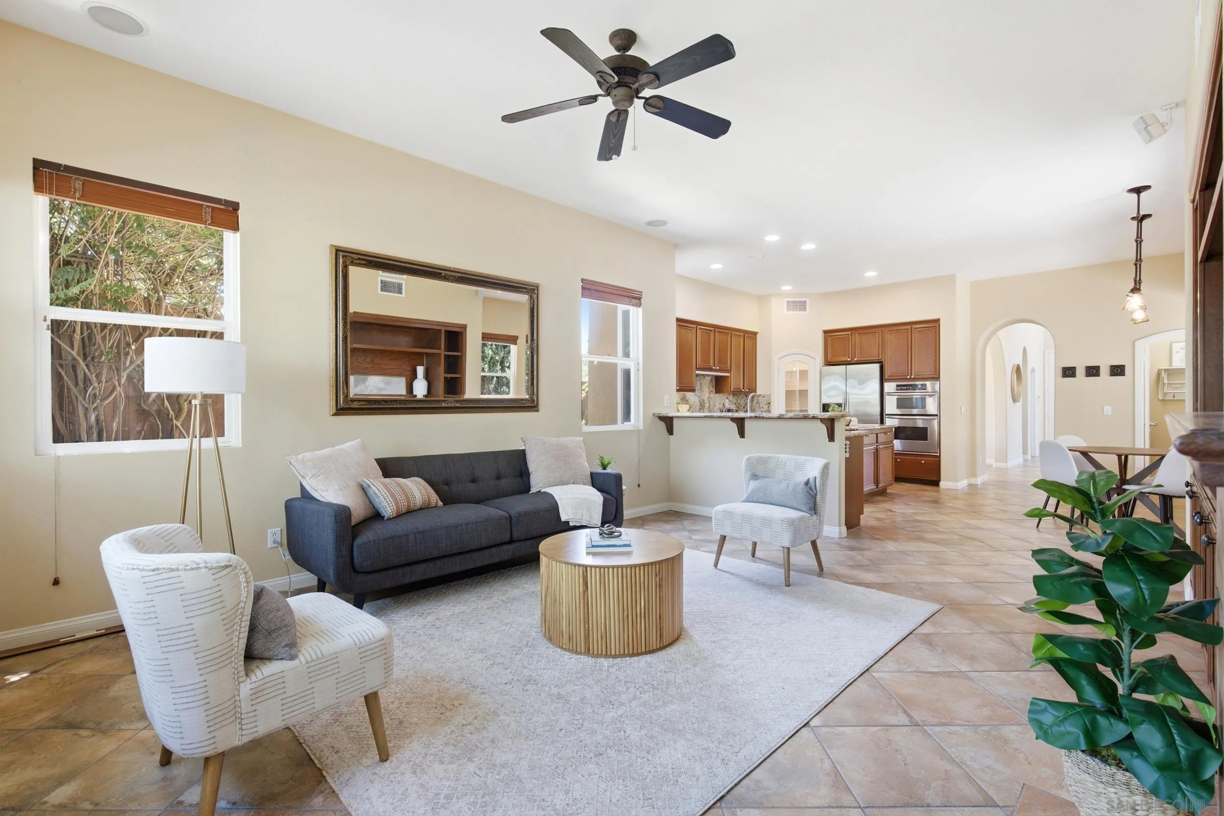 https://cdn.realtyfeed.com/cdn/127/260020474/f39ffd39dfb0a9847aee719cb69735ab.webp