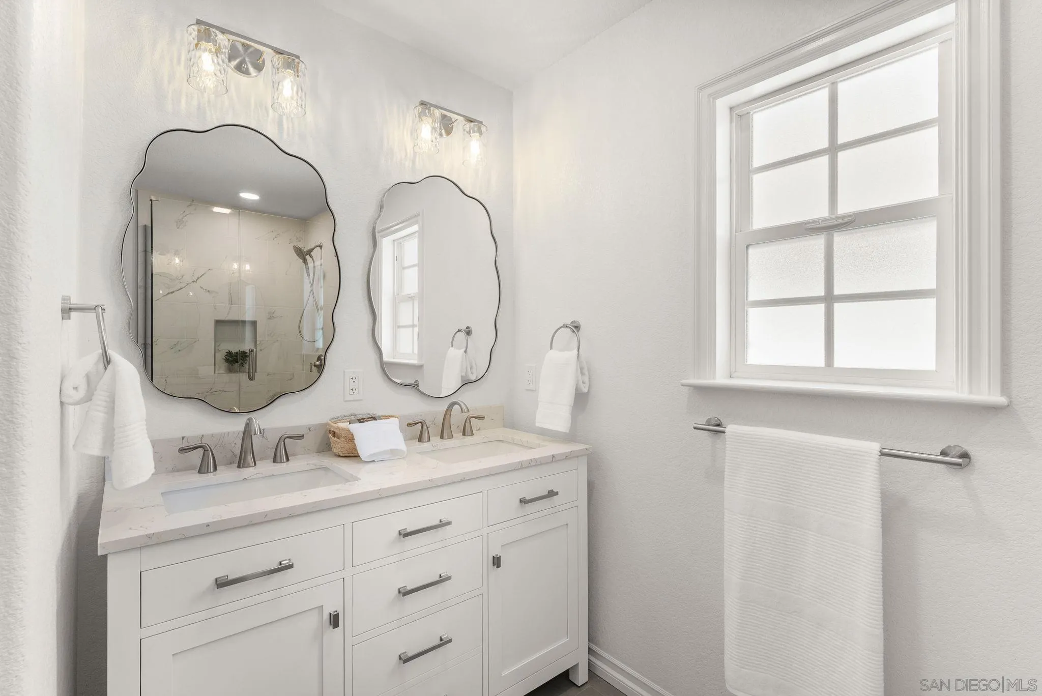 https://cdn.realtyfeed.com/cdn/127/260020476/d3b5993b27d0e398a3c7d42f26d55e4f.webp