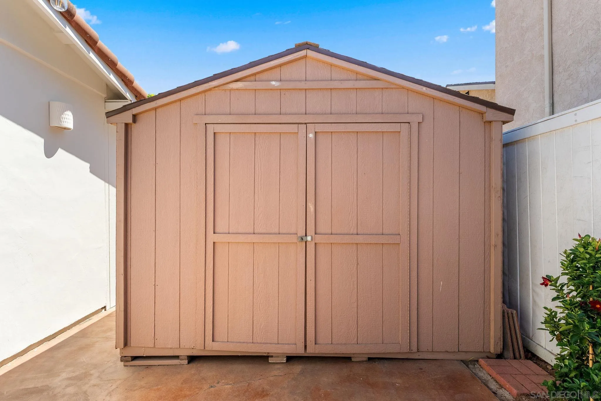 https://cdn.realtyfeed.com/cdn/127/260020476/d7012219a9abd571a18756a89e1f6b89.webp