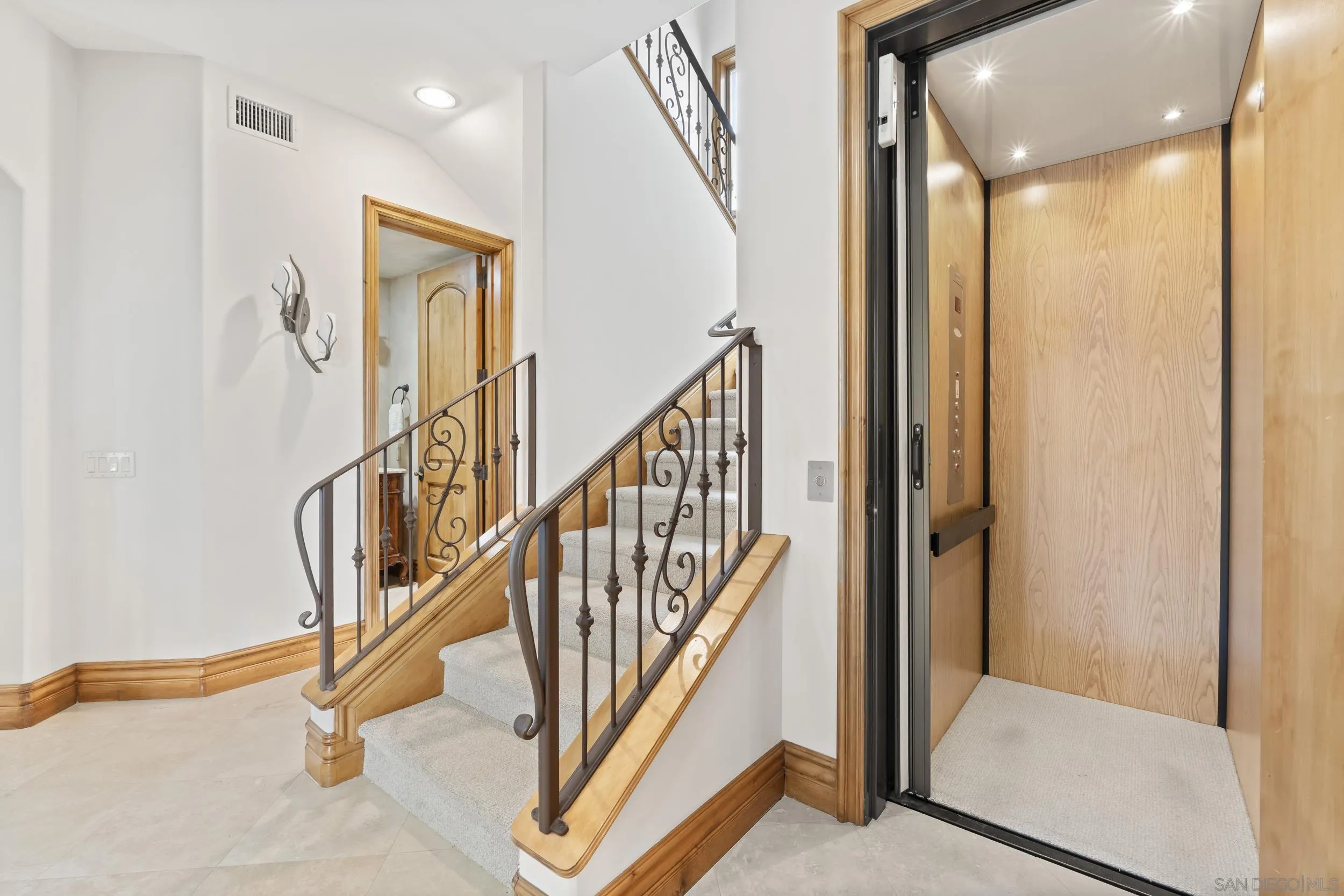 https://cdn.realtyfeed.com/cdn/127/260020478/10cfcf8d1f02862956884165171adf7b.webp