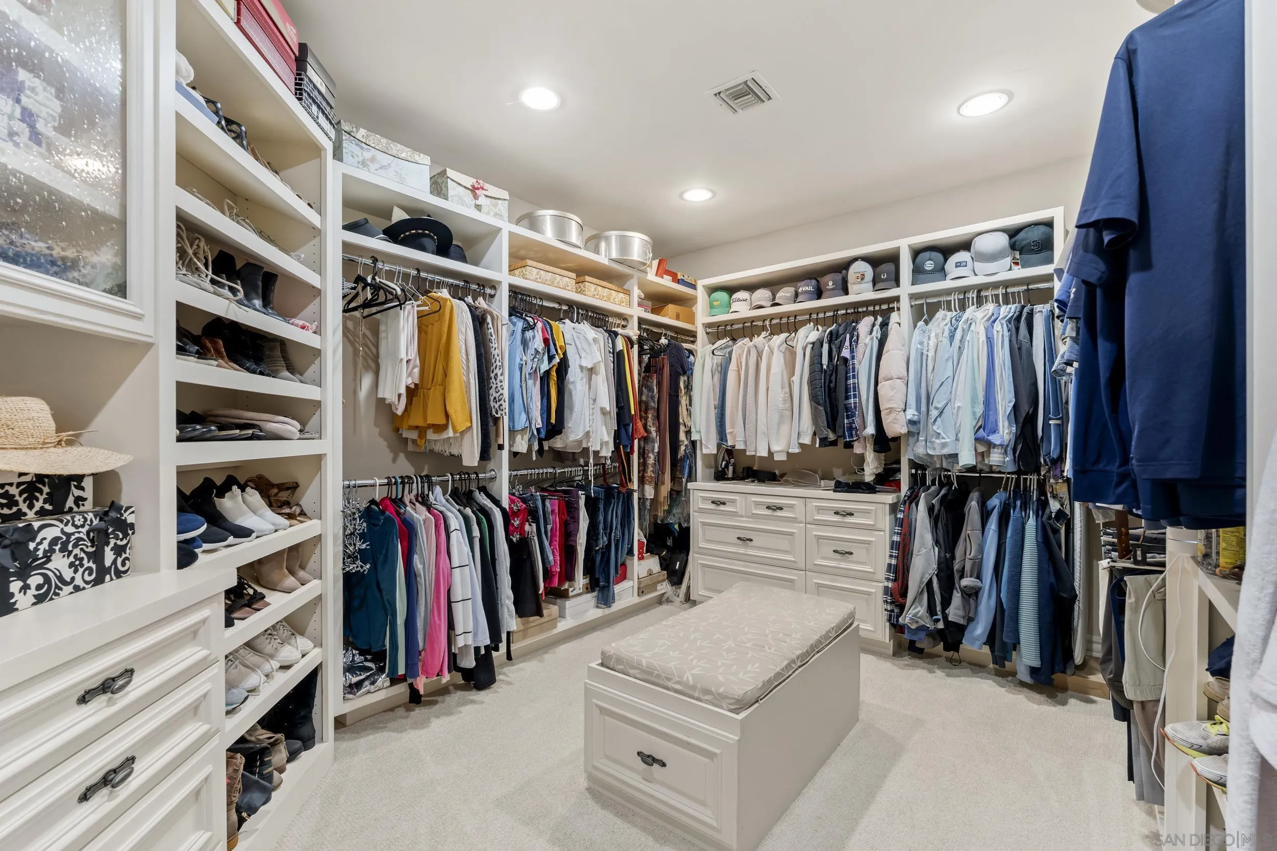 https://cdn.realtyfeed.com/cdn/127/260020478/4a43e5eaf3b14138d7359697d0941b49.webp