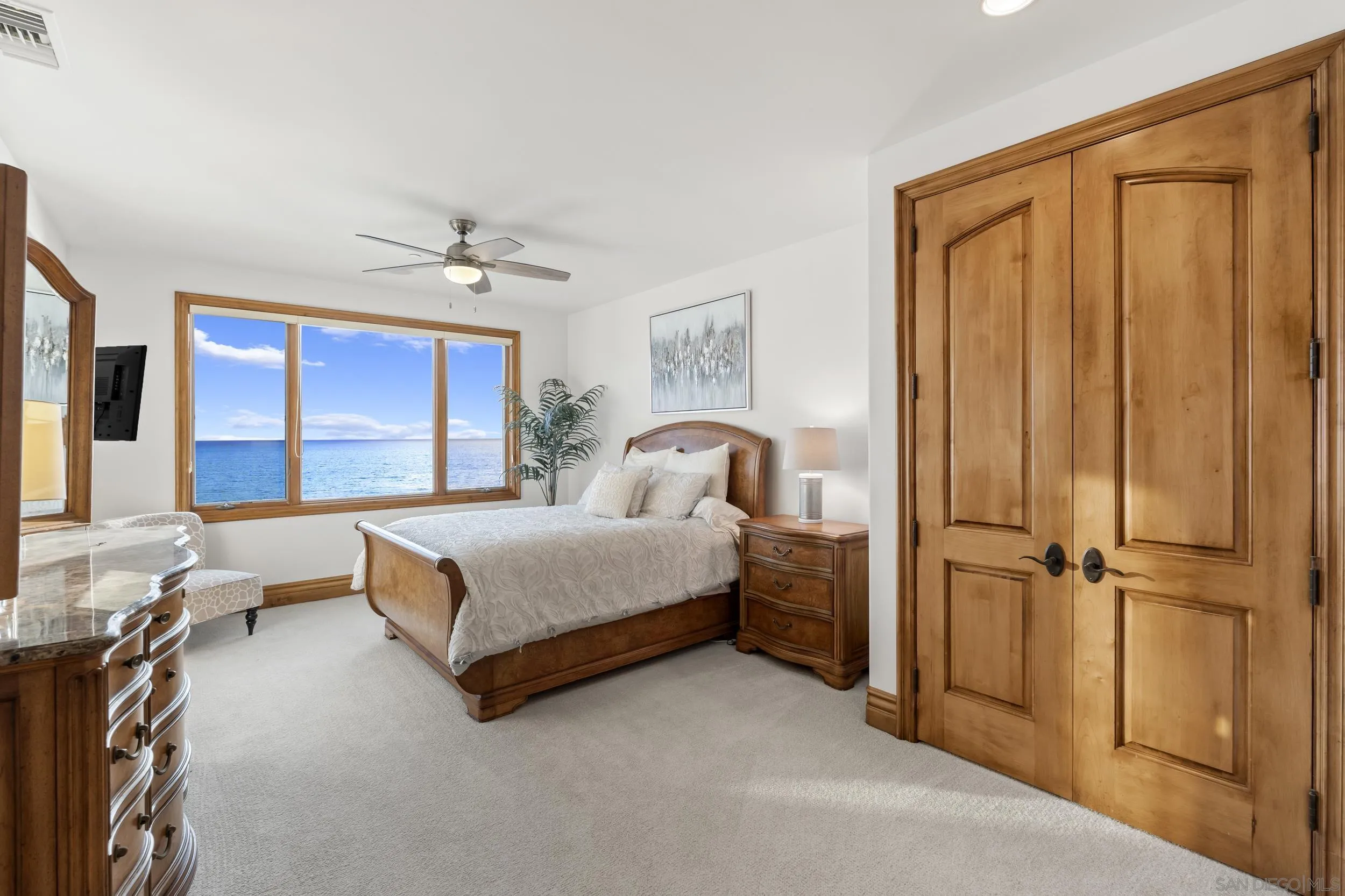 https://cdn.realtyfeed.com/cdn/127/260020478/5adc3c2ba370f5b45dec25afa213c2fb.webp