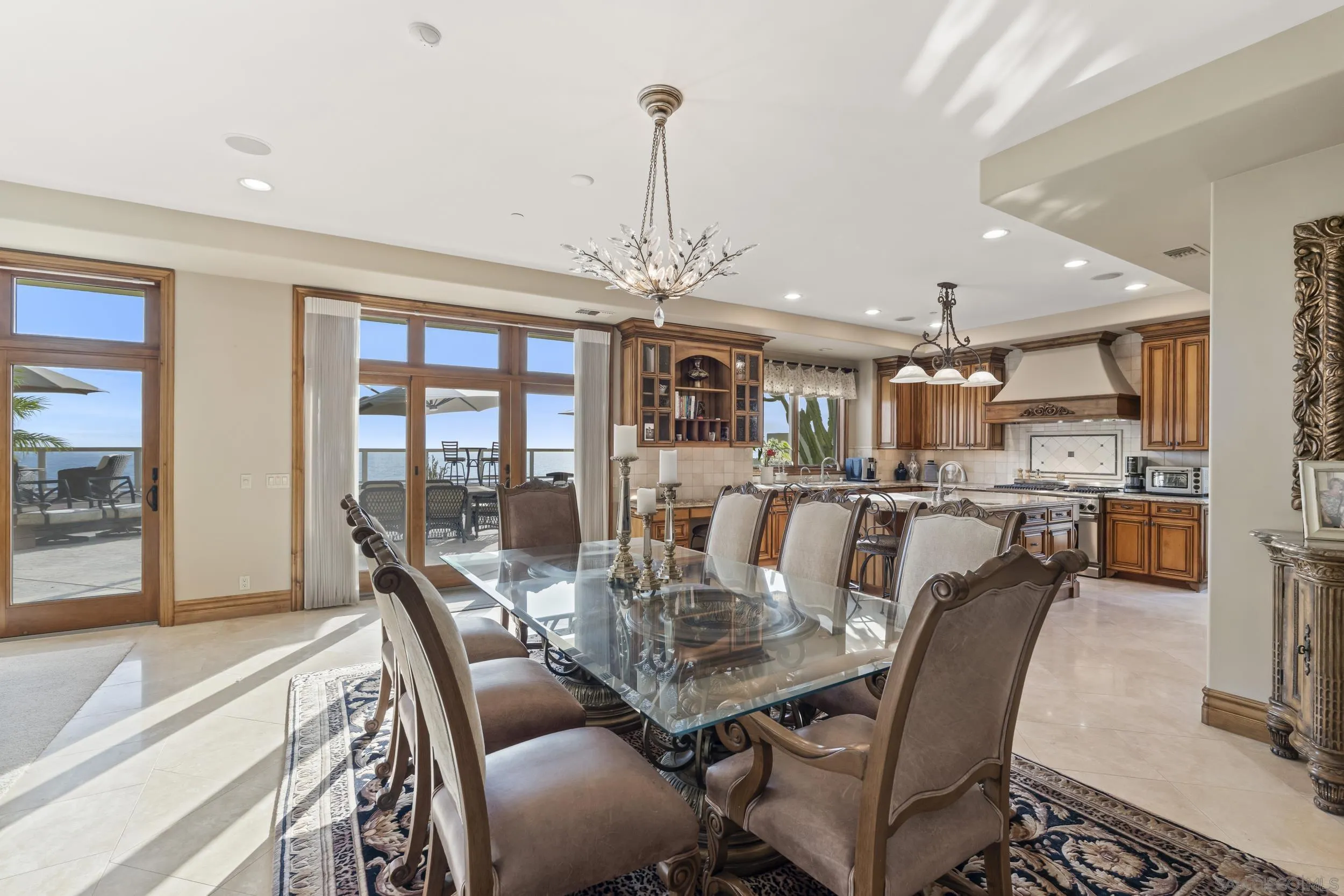 https://cdn.realtyfeed.com/cdn/127/260020478/99e30646da96400de625646116b08b18.webp