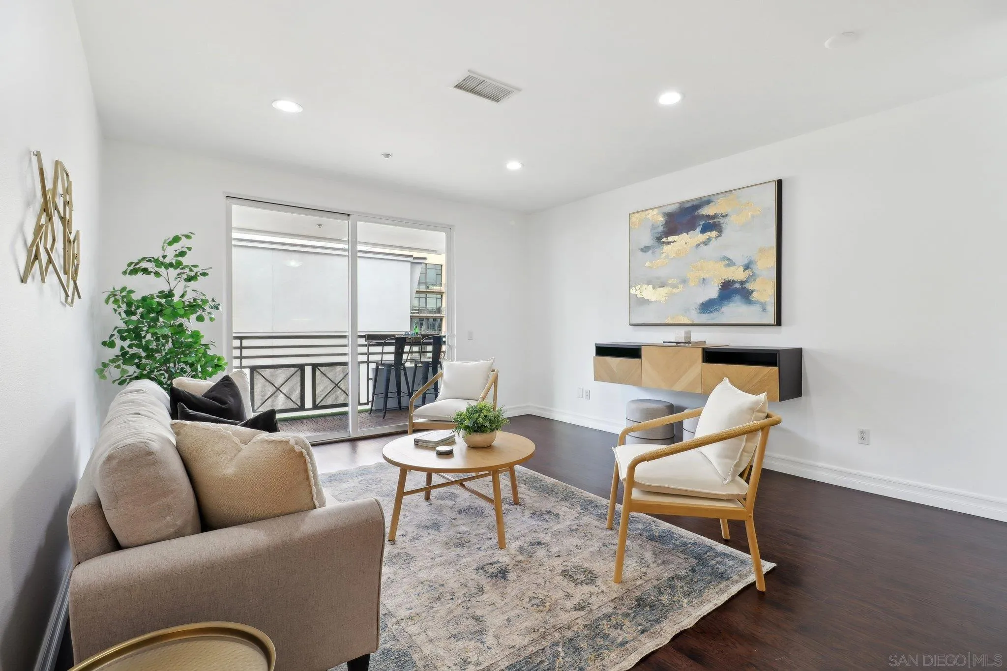 Photo #7: 260020480 Listing: Photo #7