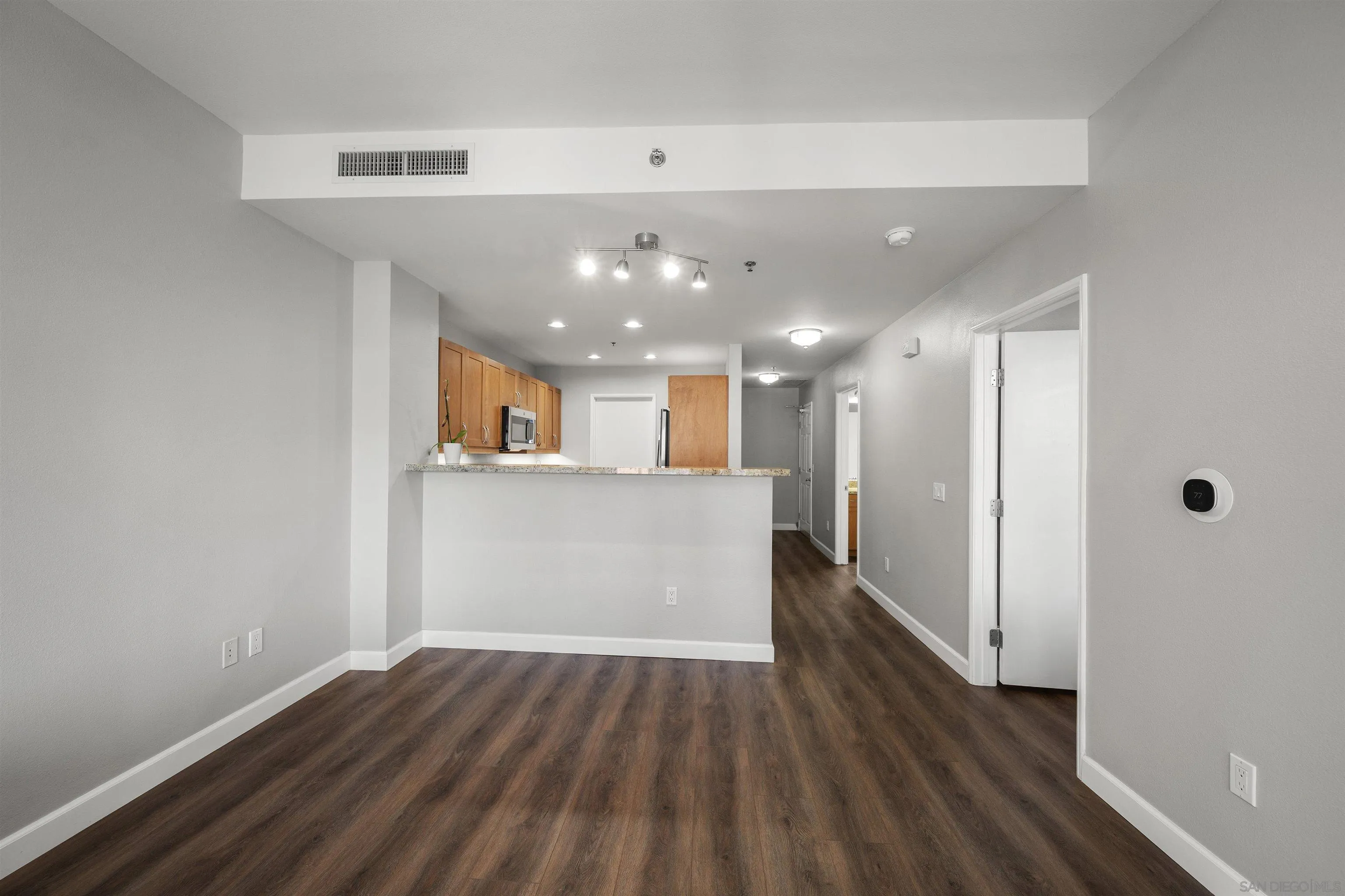 Photo #11: 260020482 Listing: Photo #11