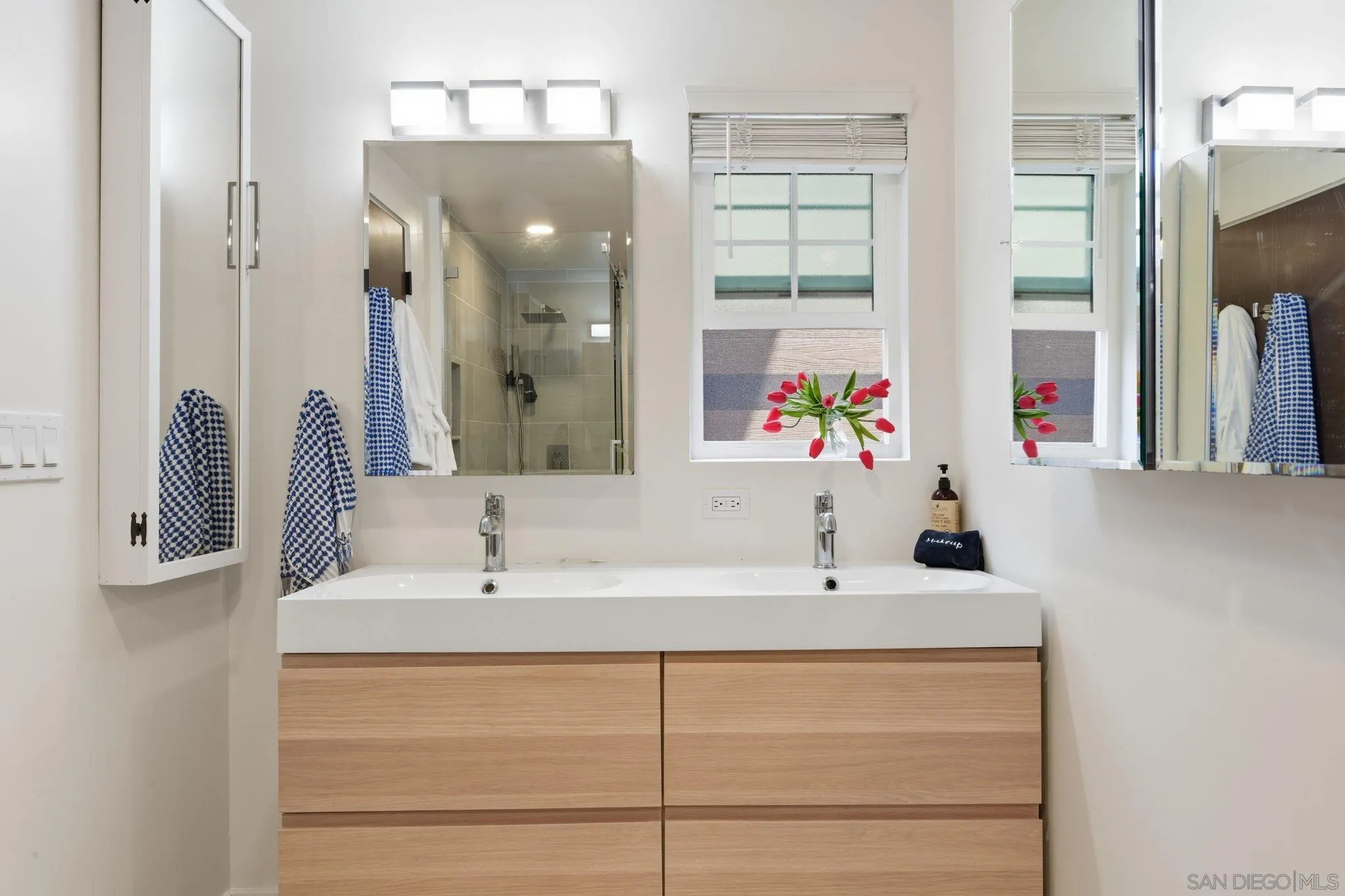 Photo #23: 260020483 Listing: Photo #23