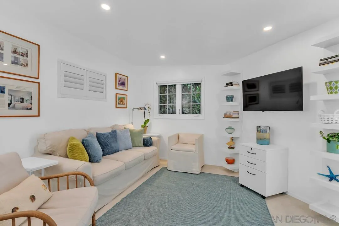 https://cdn.realtyfeed.com/cdn/127/260020484/595f04a3c2ea4a7a85882c6d12af45ff.webp