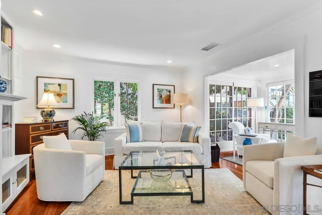 https://cdn.realtyfeed.com/cdn/127/260020484/811cf44cc09ffca9891f853726caa5b6.webp