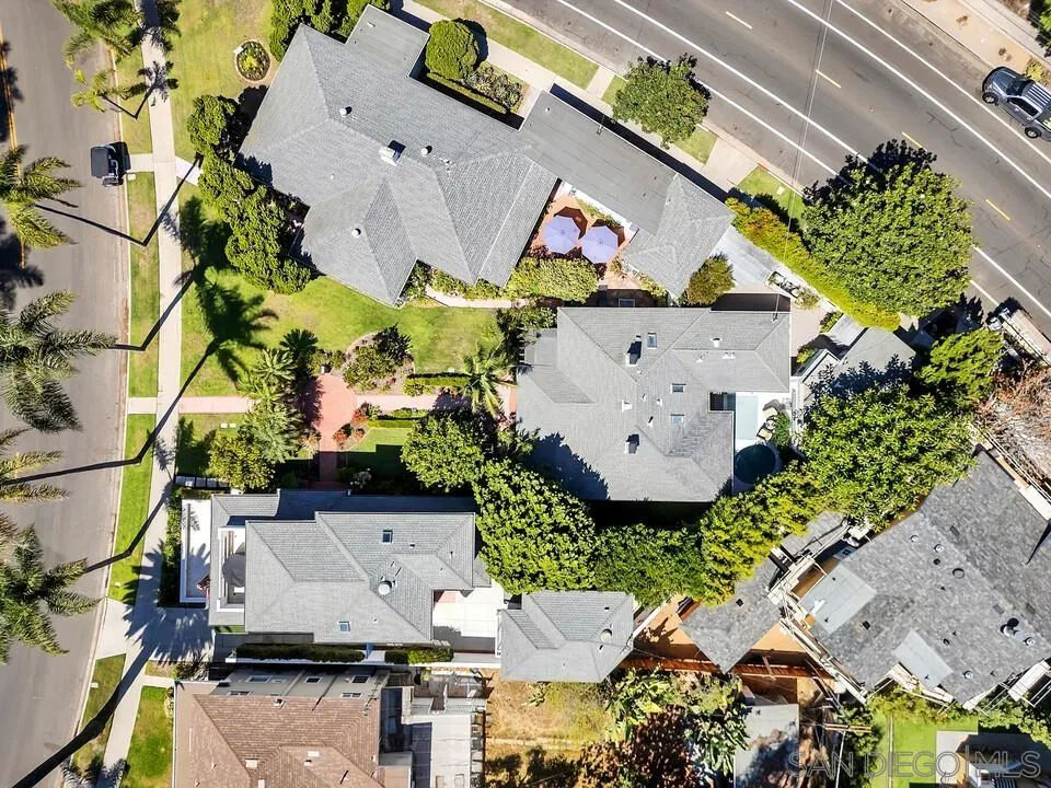 https://cdn.realtyfeed.com/cdn/127/260020484/ae4154a7addd475d46630be208dde6a7.webp