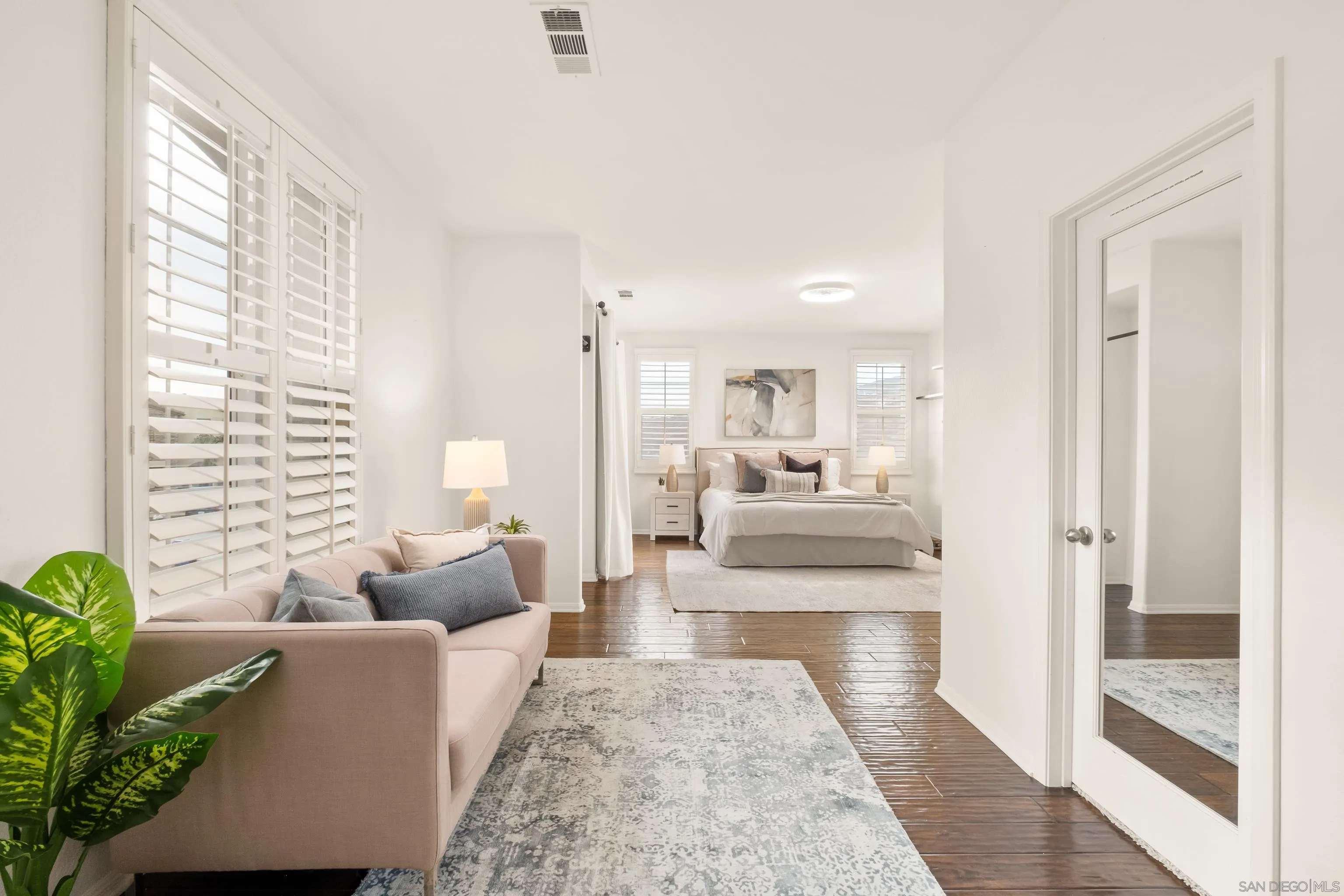https://cdn.realtyfeed.com/cdn/127/260020489/2161b4b3e0a52fc9d717c0a407817748.webp
