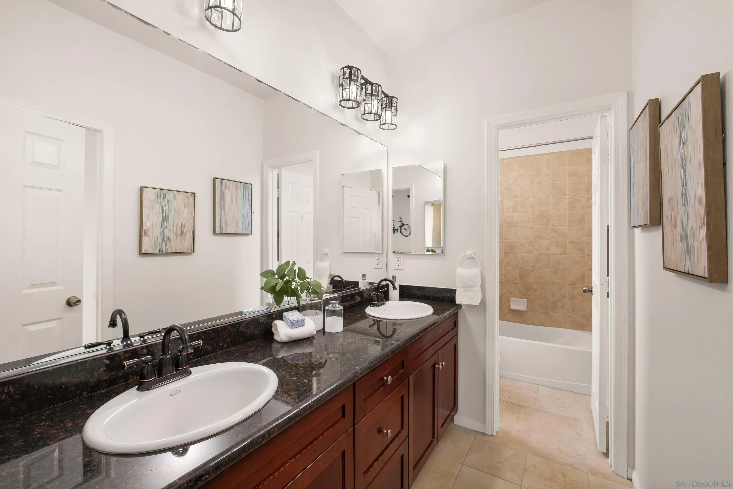 https://cdn.realtyfeed.com/cdn/127/260020489/49597dae562334f0141c8c07cba736f9.webp