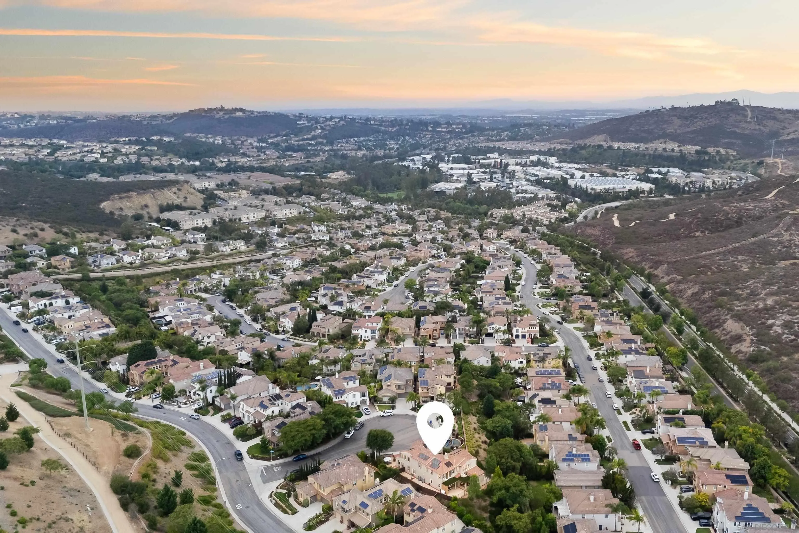 https://cdn.realtyfeed.com/cdn/127/260020489/6678d45b38c2e26b0ba51a55043acdd1.webp