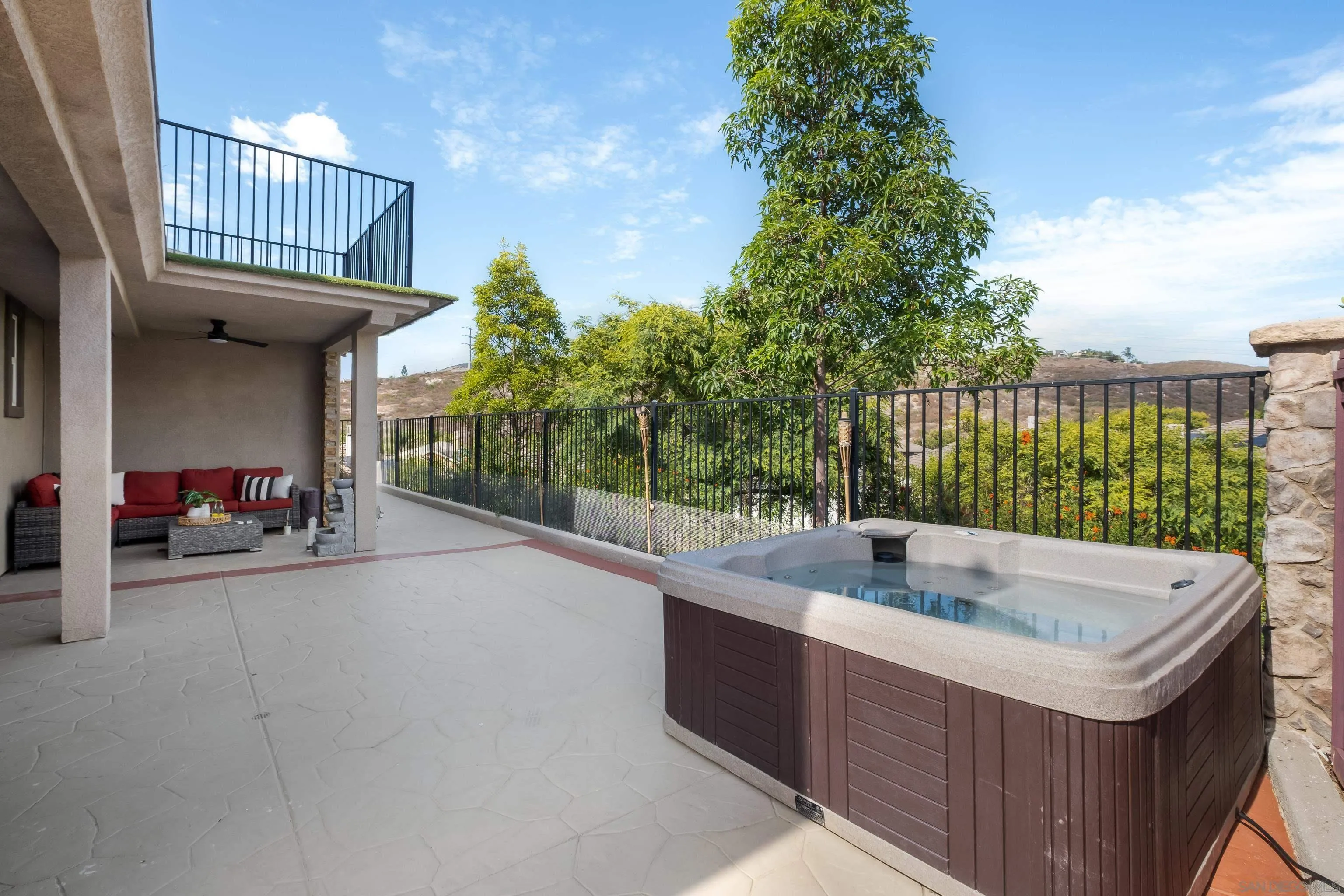 https://cdn.realtyfeed.com/cdn/127/260020489/89e381687d9d893fd2473895d2cdf9b1.webp