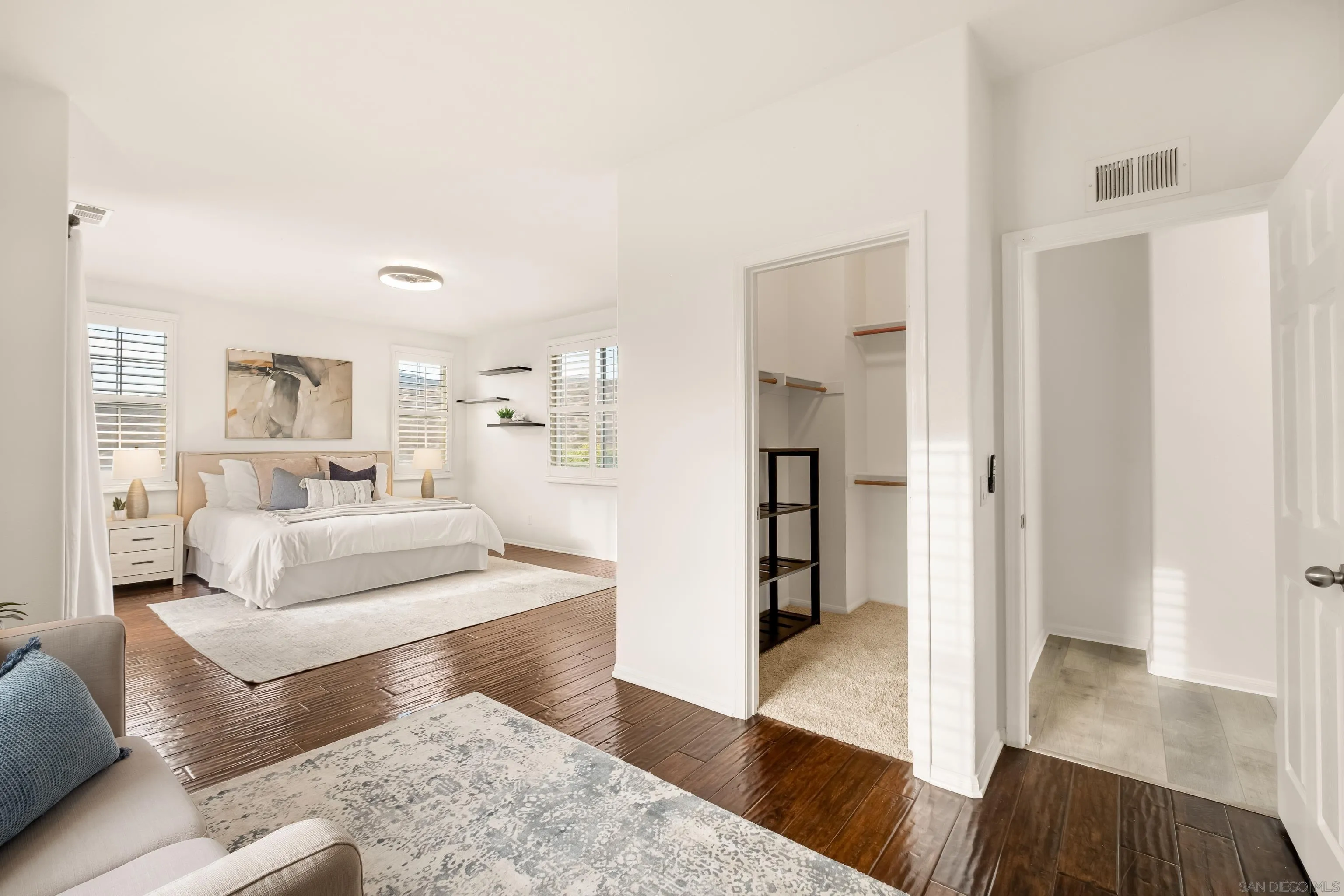 https://cdn.realtyfeed.com/cdn/127/260020489/dc02dff87514883a5ac8dcb3651ce9e9.webp
