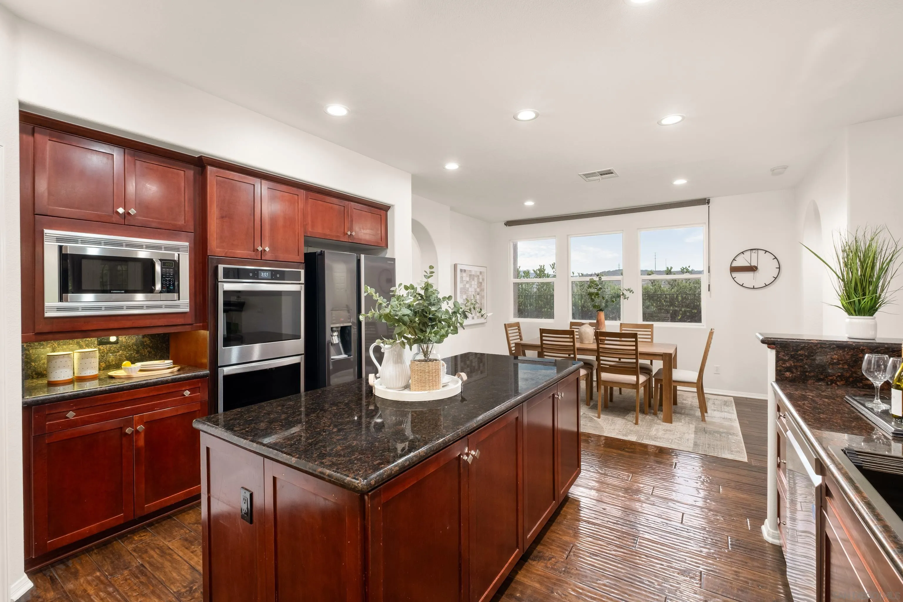https://cdn.realtyfeed.com/cdn/127/260020489/ee4c07d82cbb811c1a9d7b7554cd0898.webp